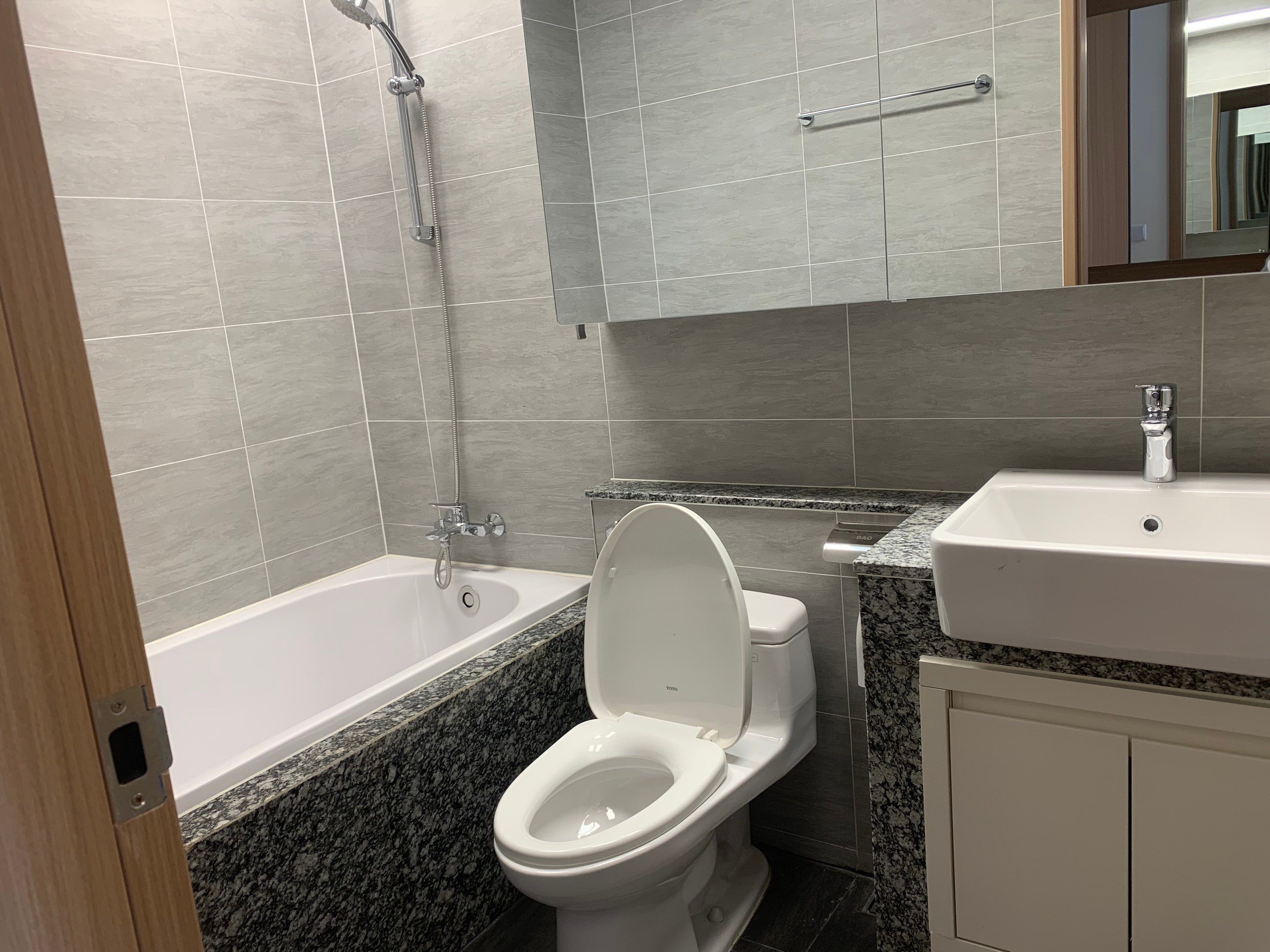 BÁN 2 CĂN HỘ STARLAKE: 2PN/100,94m2 nội thất CĐT căn số 03 tòa 903A 6