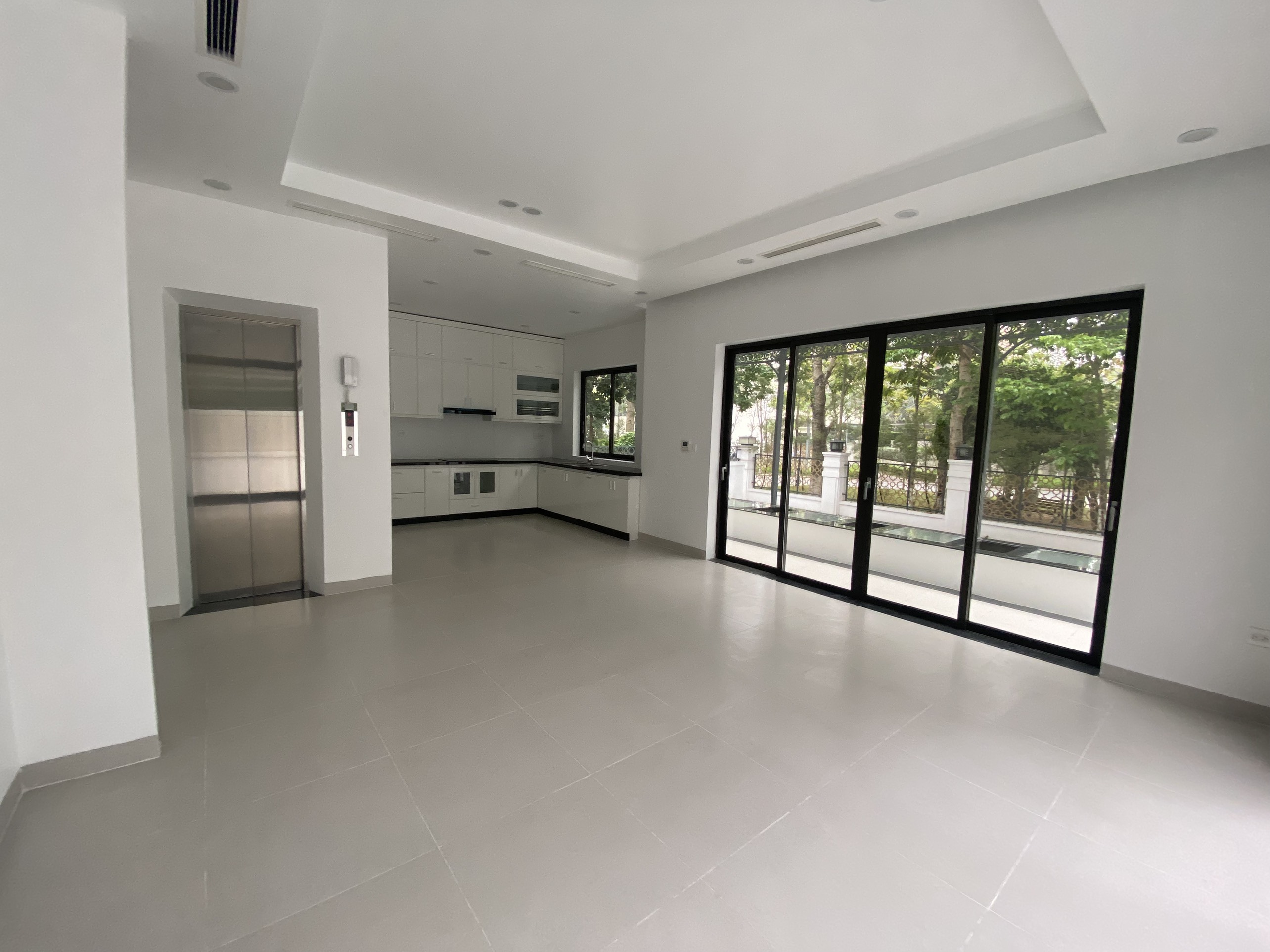 Bán biệt thự đơn lập view vườn hoa 348m2 khu H7 Starlake Tây Hồ giá tốt. 2