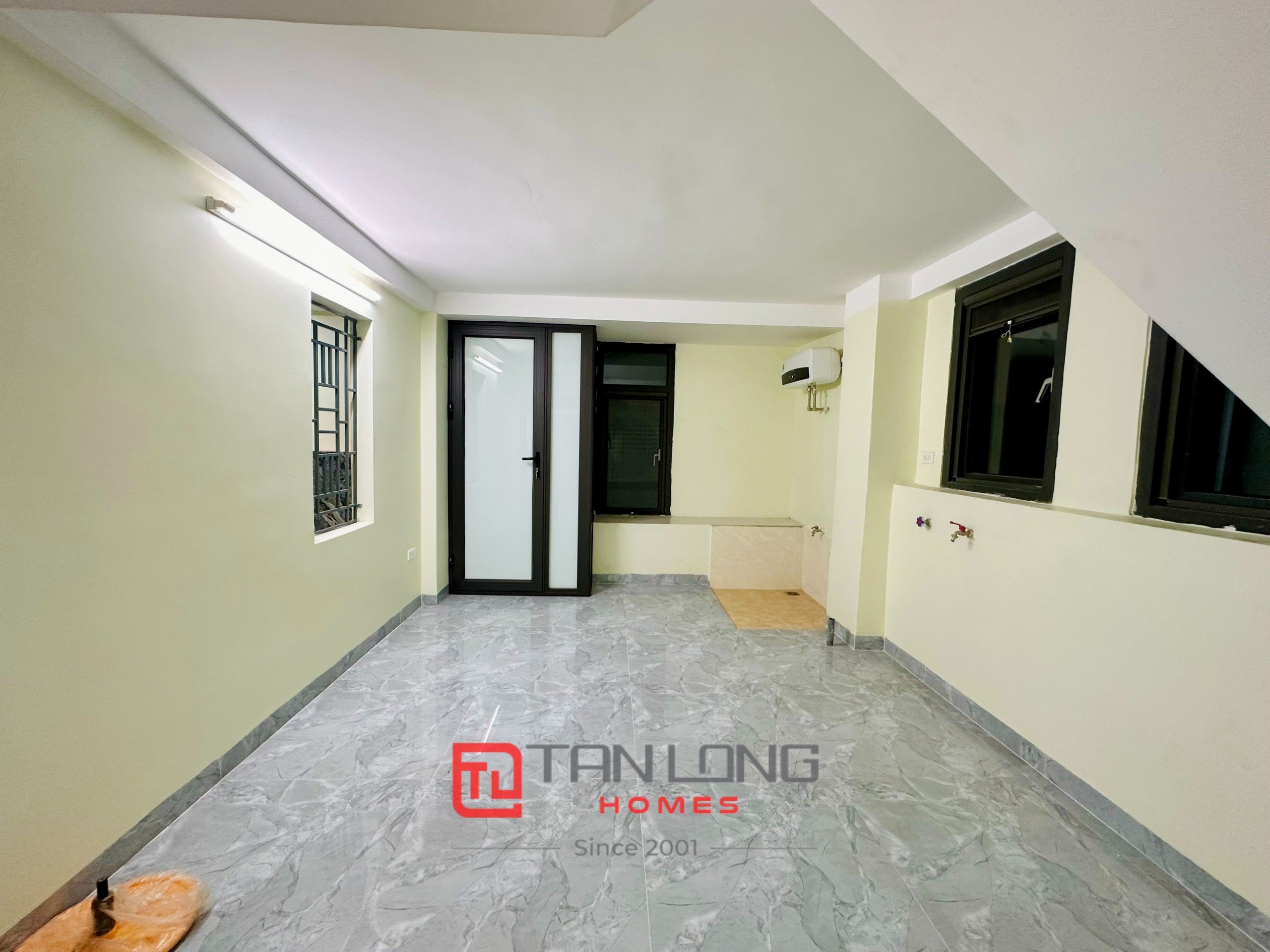 Bán biệt thự H7 khu đô thị Starlake Tây Hồ Tây giá tốt gấp 4