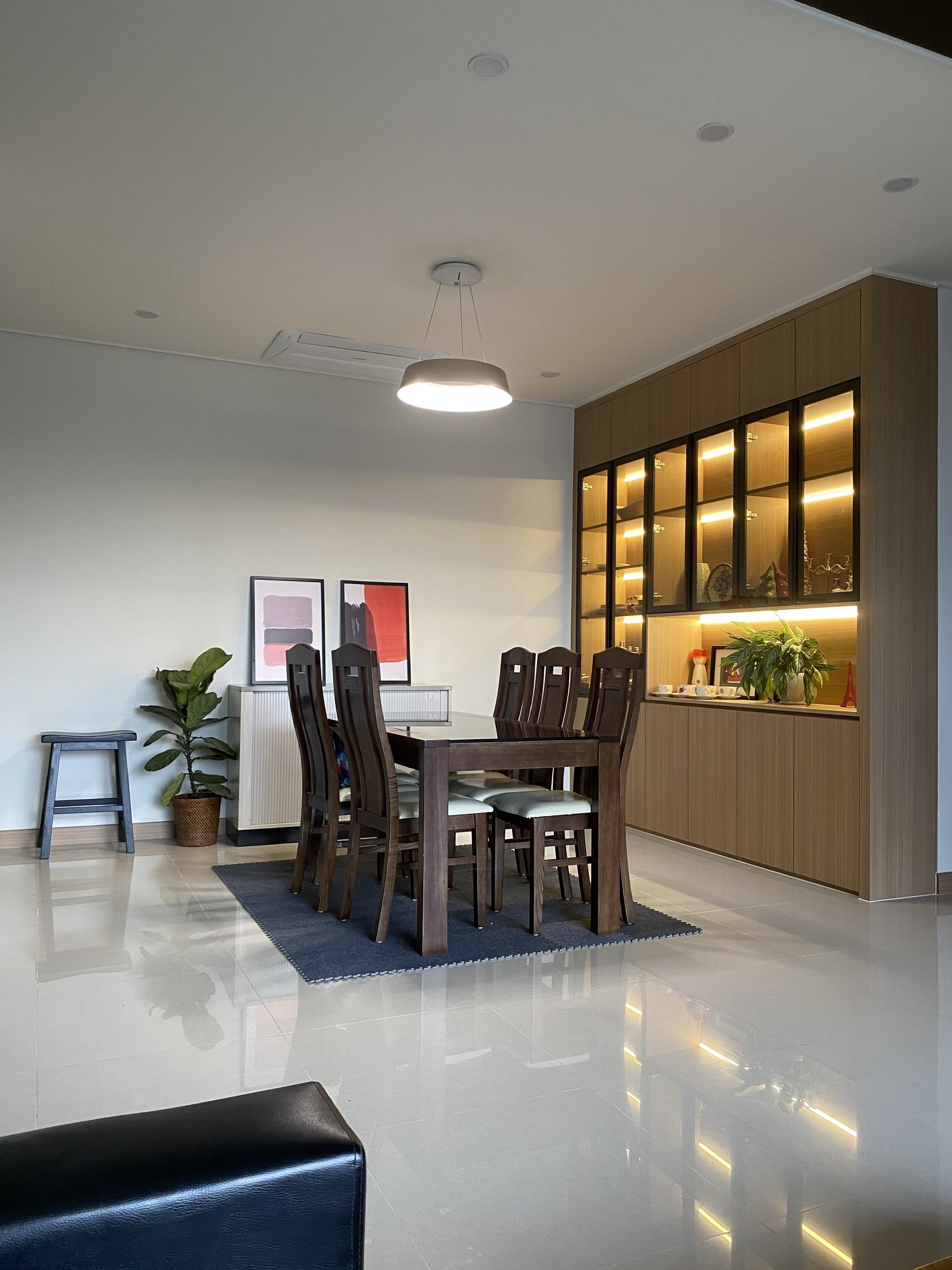 Bán căn 2PN/101m2 full đồ tầng thấp tòa 901 Starlake, sẵn sổ đỏ, sang tên nhanh 2