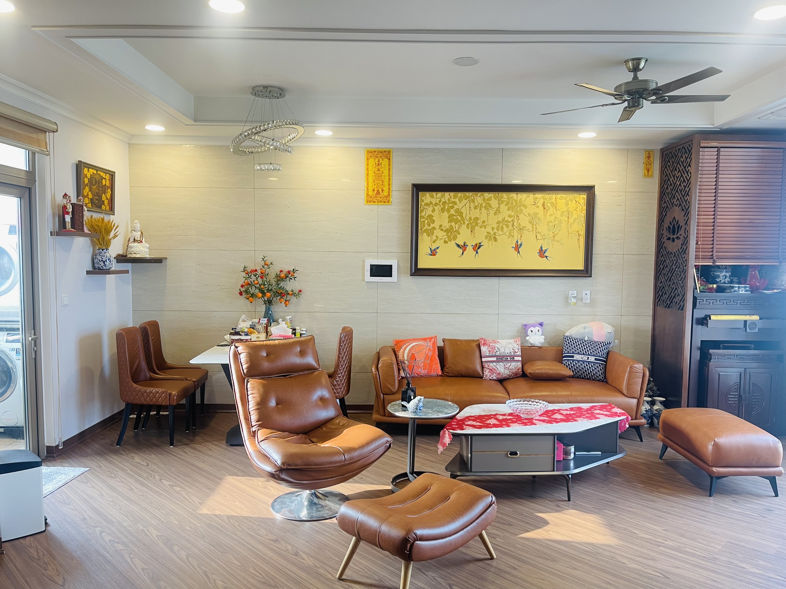 Bán căn 3PN/109,8m2 tầng trung view biệt thự, full đồ tòa 901 Starlake 1