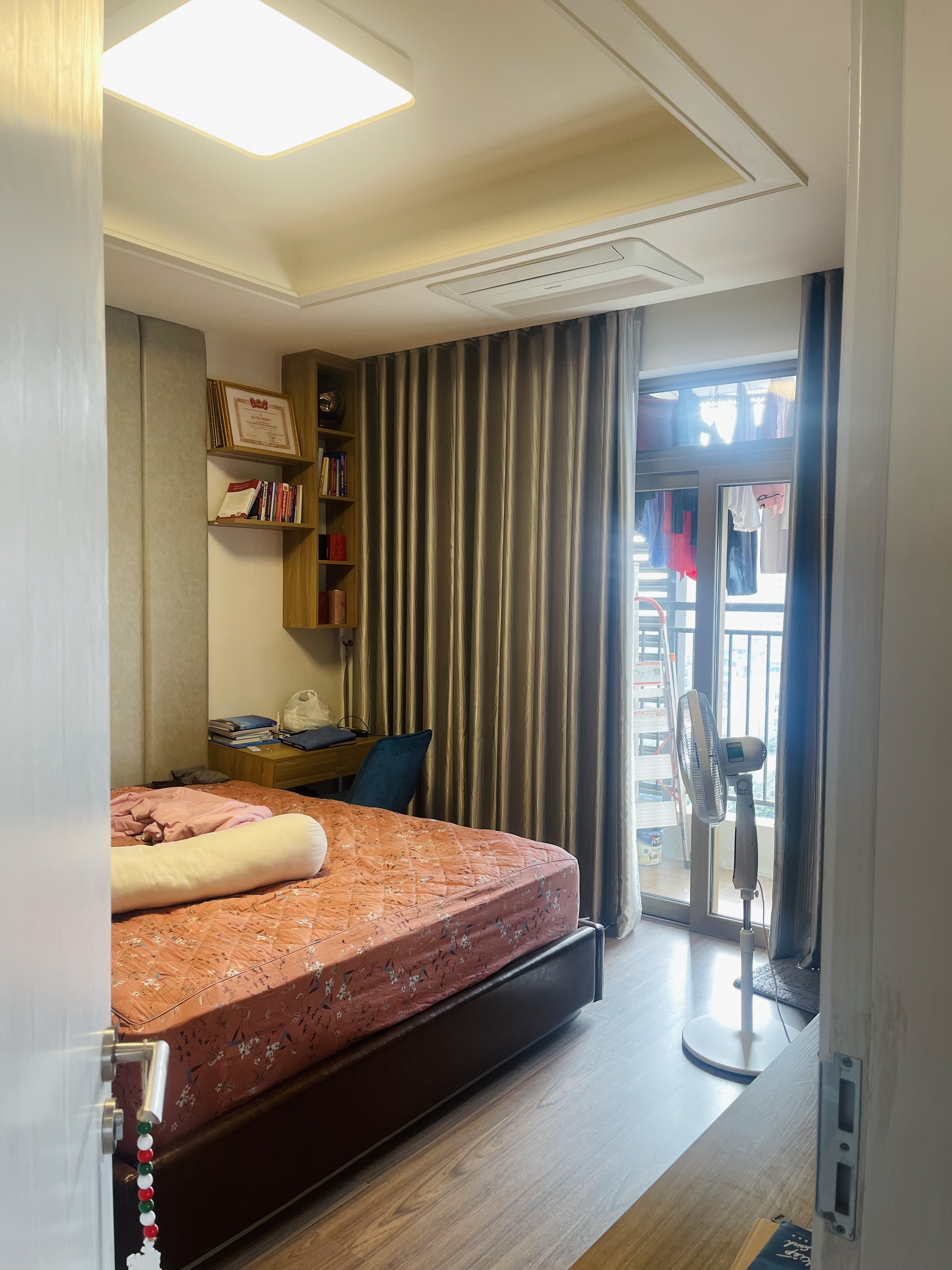 Bán căn 3PN/109,8m2 tầng trung view biệt thự, full đồ tòa 901 Starlake 5