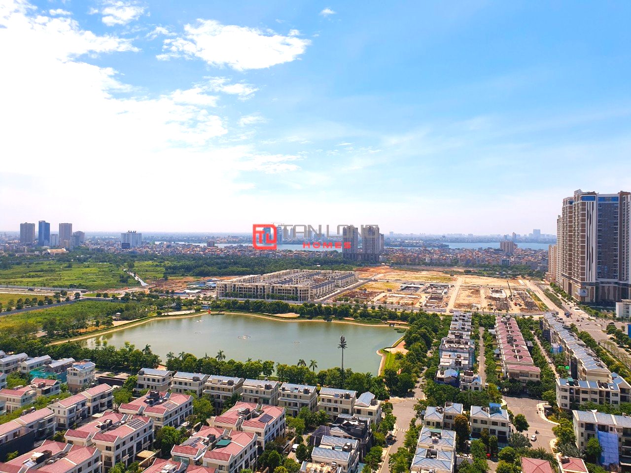 Bán căn 3PN/113m2 tầng cao view Biệt thự + Hồ, mới nguyên bản tòa 903 Starlake 15