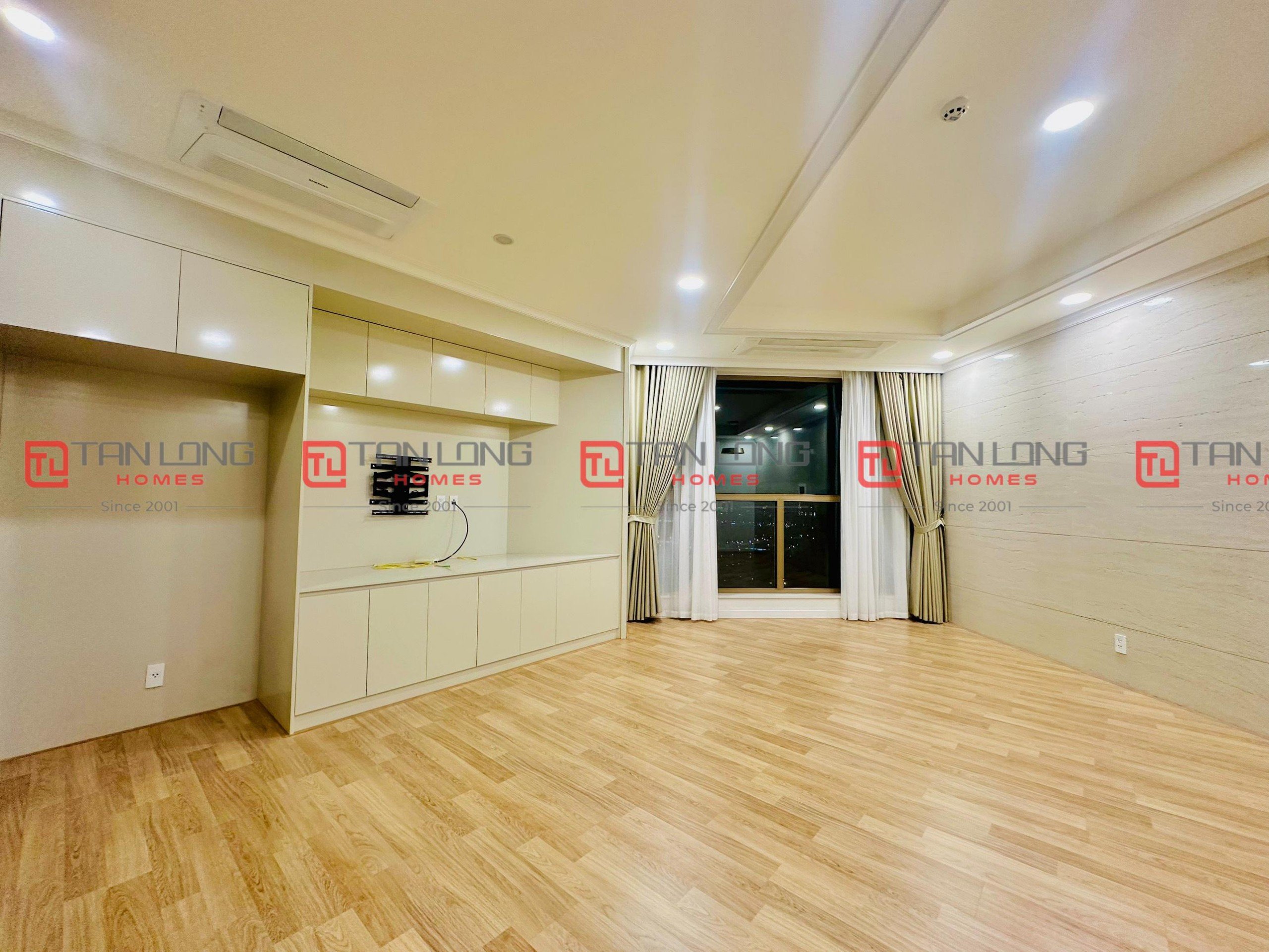 Bán căn E-109,82m2 tầng cao view Hồ Tây tòa 901 Starlake, đầy đủ pháp lý 2