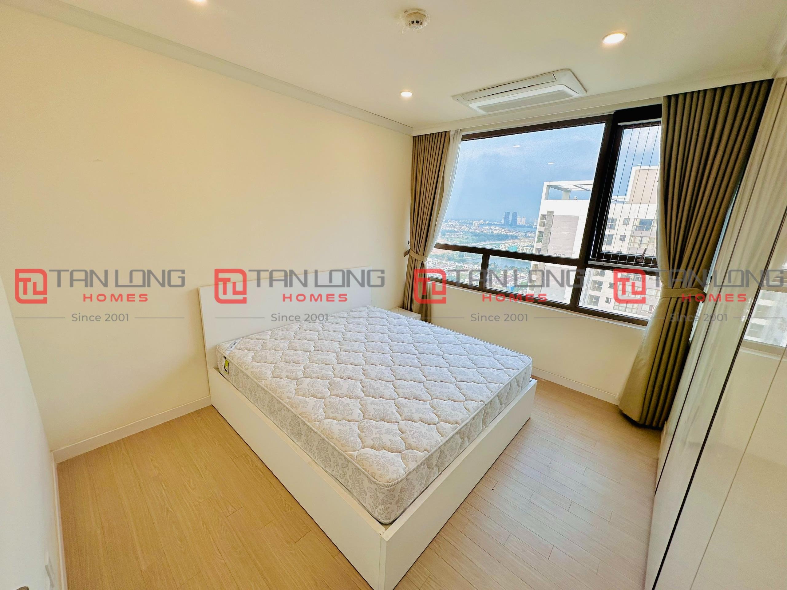 Bán căn E-109,8m2 tầng cao view hồ đẳng cấp tòa 901A Starlake 7