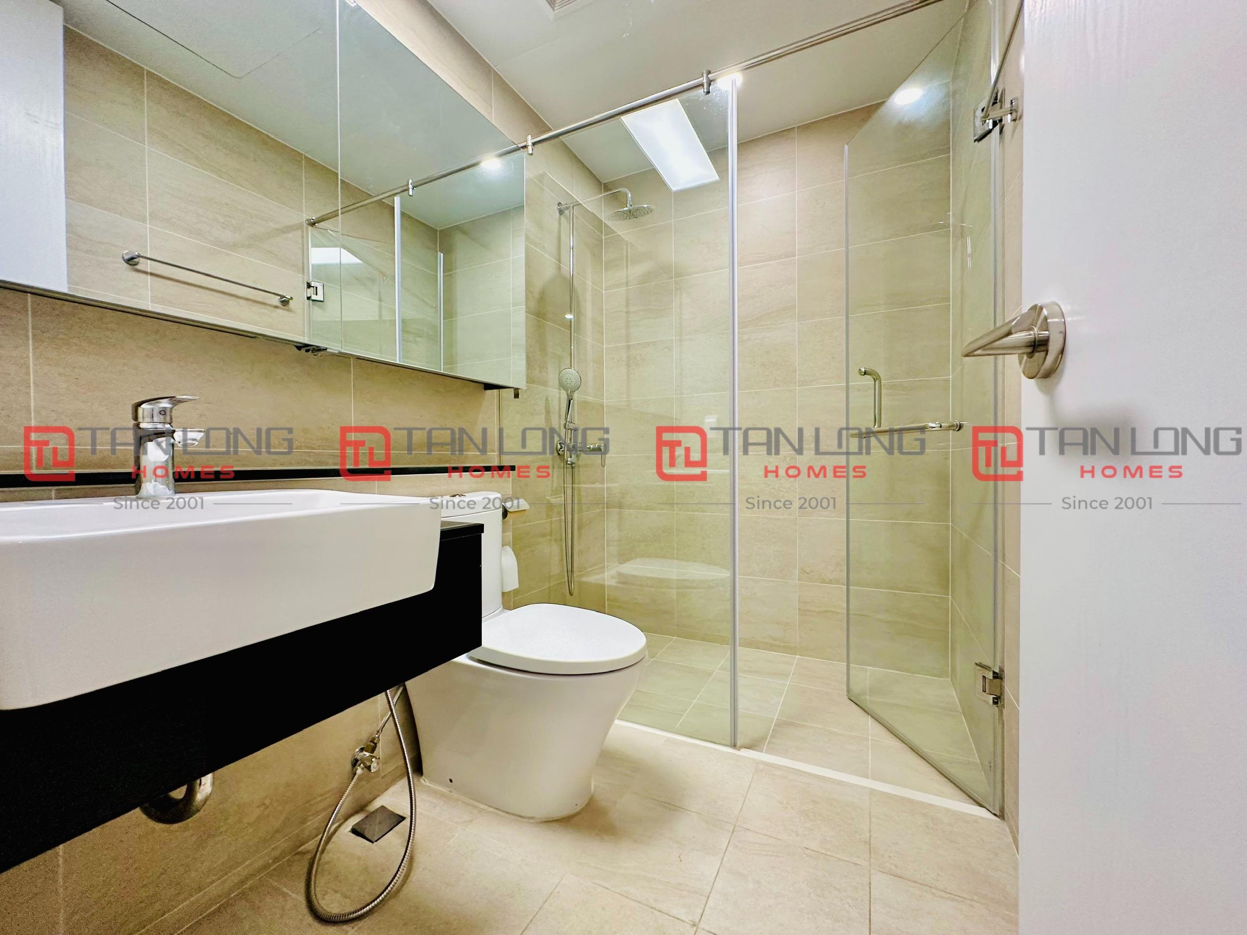 Bán căn E-109,8m2 tầng cao view hồ đẳng cấp tòa 901A Starlake 8