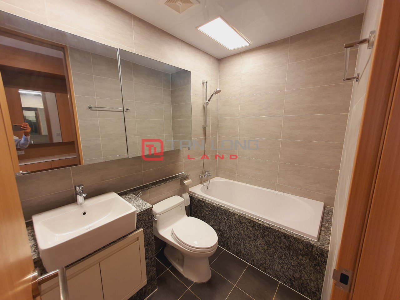 Bán căn hộ 2 ngủ 91m2 mới nguyên bản chủ đầu tư tại 902 Starlake (bao thuế) 6