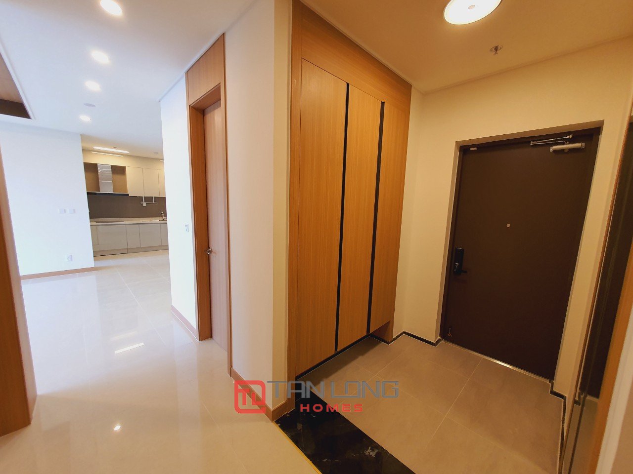 Bán căn hộ 2 ngủ 91m2 nguyên bản view biệt thự tòa 902 Starlake 4