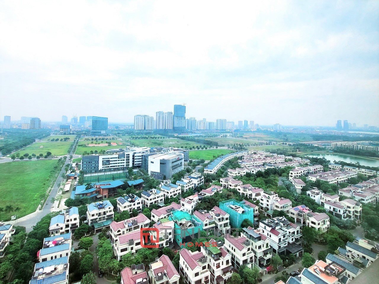 Bán căn hộ 2 ngủ 91m2 nguyên bản view biệt thự tòa 902 Starlake 8
