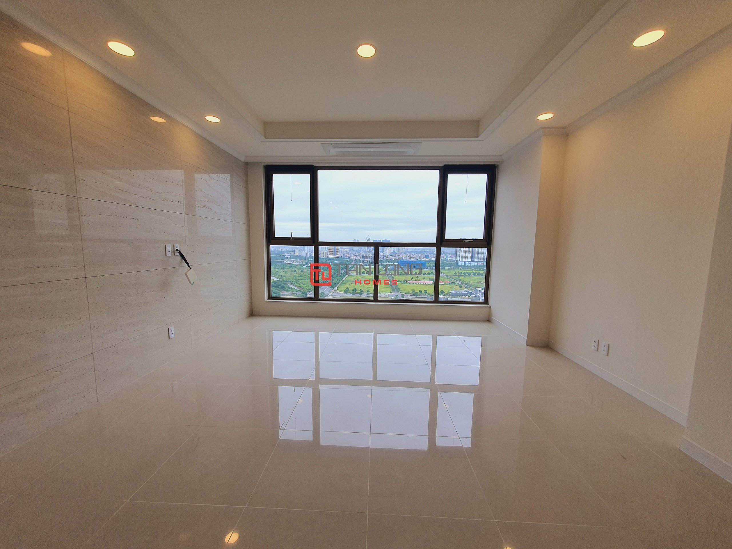 Bán căn hộ 3 phòng ngủ 113m2 - Mẫu Căn G tầng cao tòa 901 Starlake 3