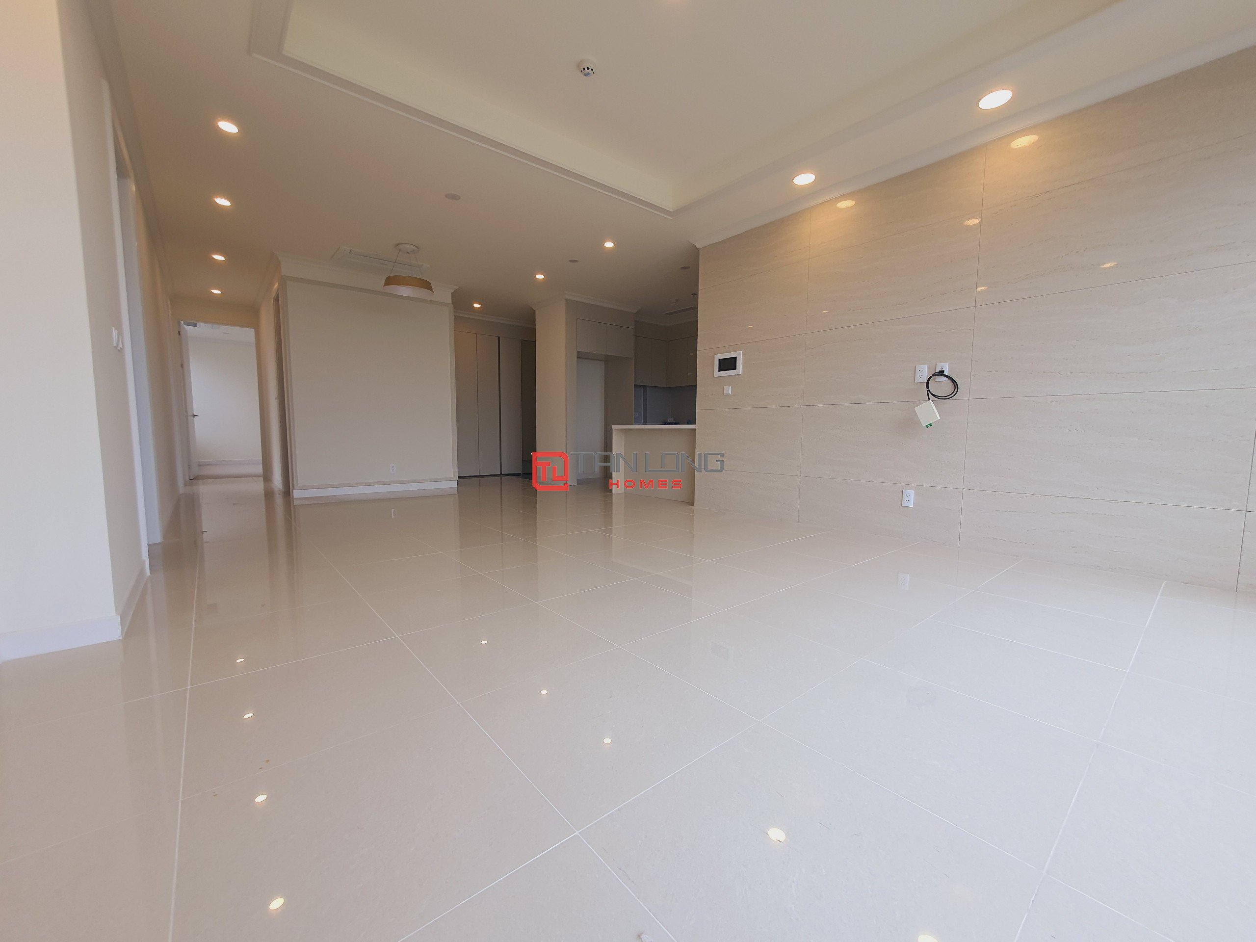 Bán căn hộ 3 phòng ngủ 113m2 - Mẫu Căn G tầng cao tòa 901 Starlake 6