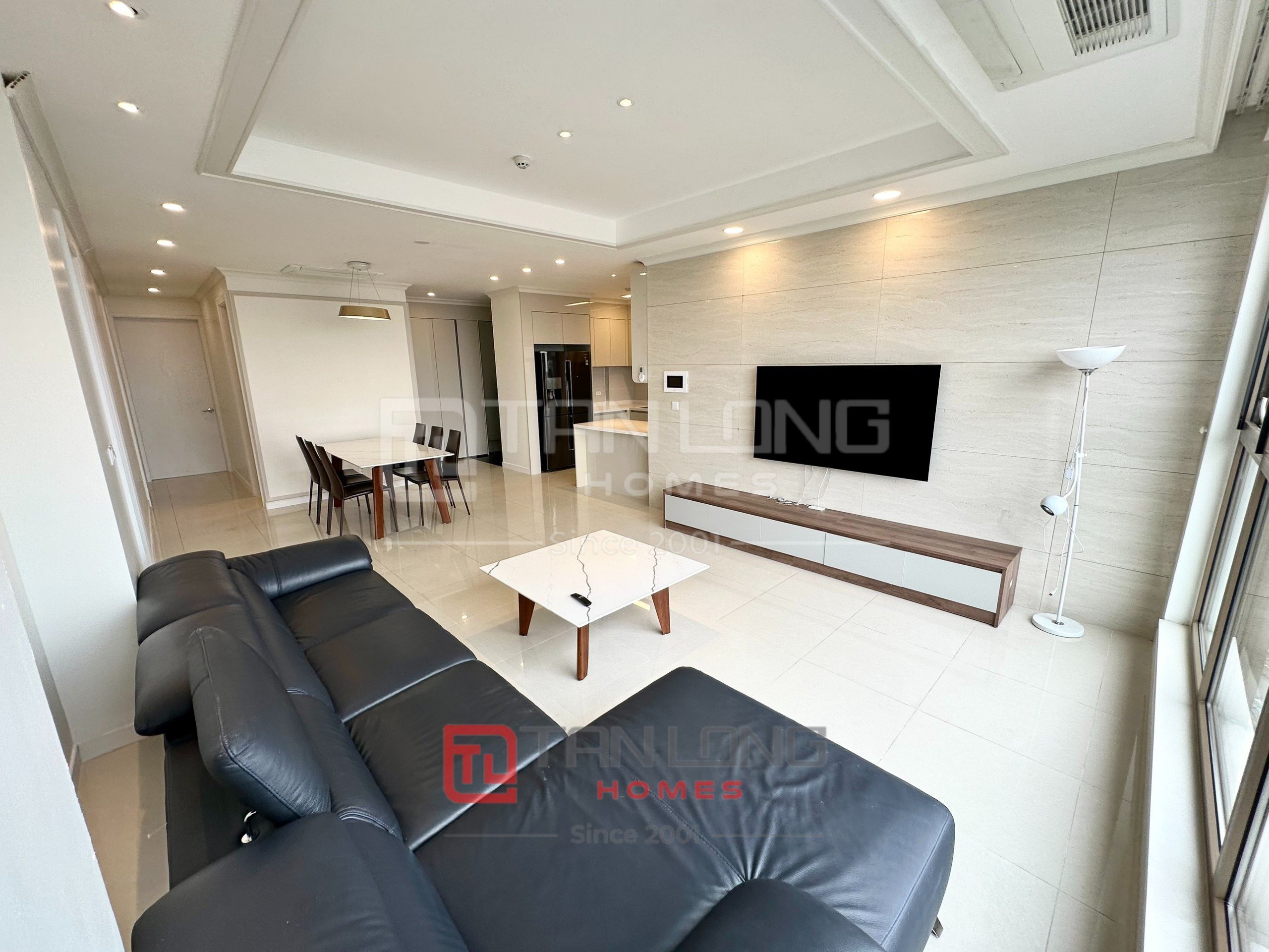 Bán căn hộ 3 phòng ngủ 113m2 mới nguyên bản tòa 901 Starlake, giá hợp lý 1