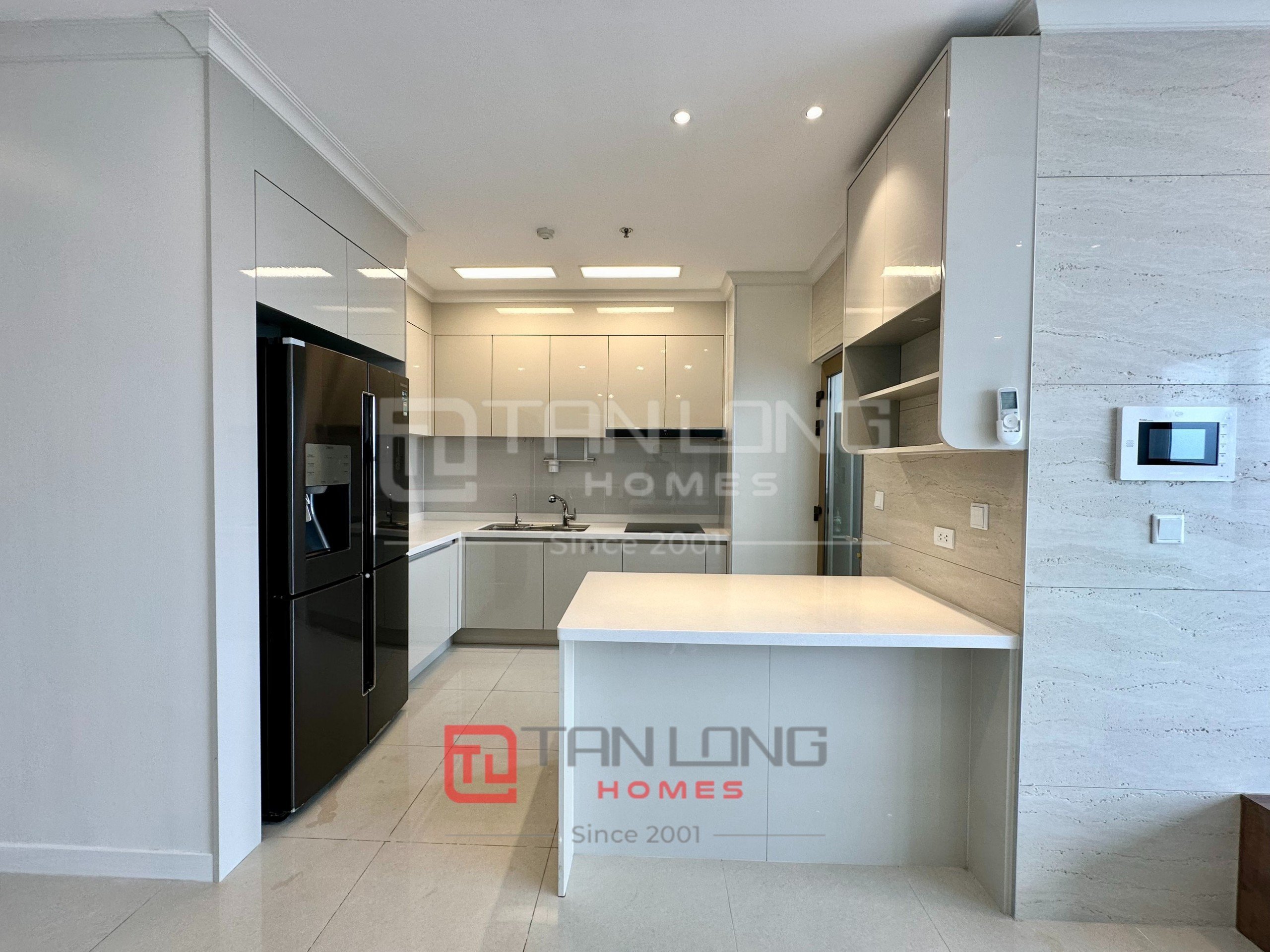 Bán căn hộ 3 phòng ngủ 113m2 mới nguyên bản tòa 901 Starlake, giá hợp lý 6