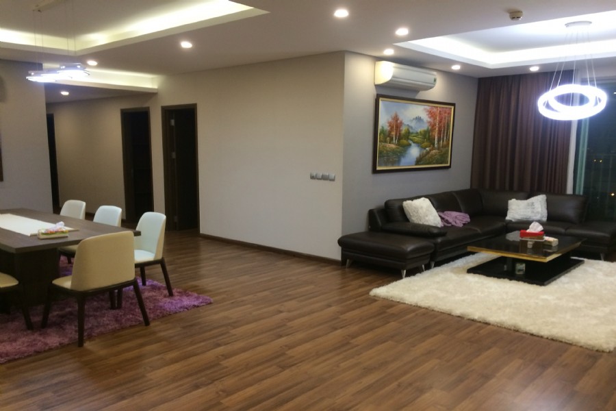 Bán căn hộ 3 phòng ngủ chung cư KDT Tây Hồ Tây Starlake Hà Nội , view nội khu và bể bơi rất thoáng mát 4