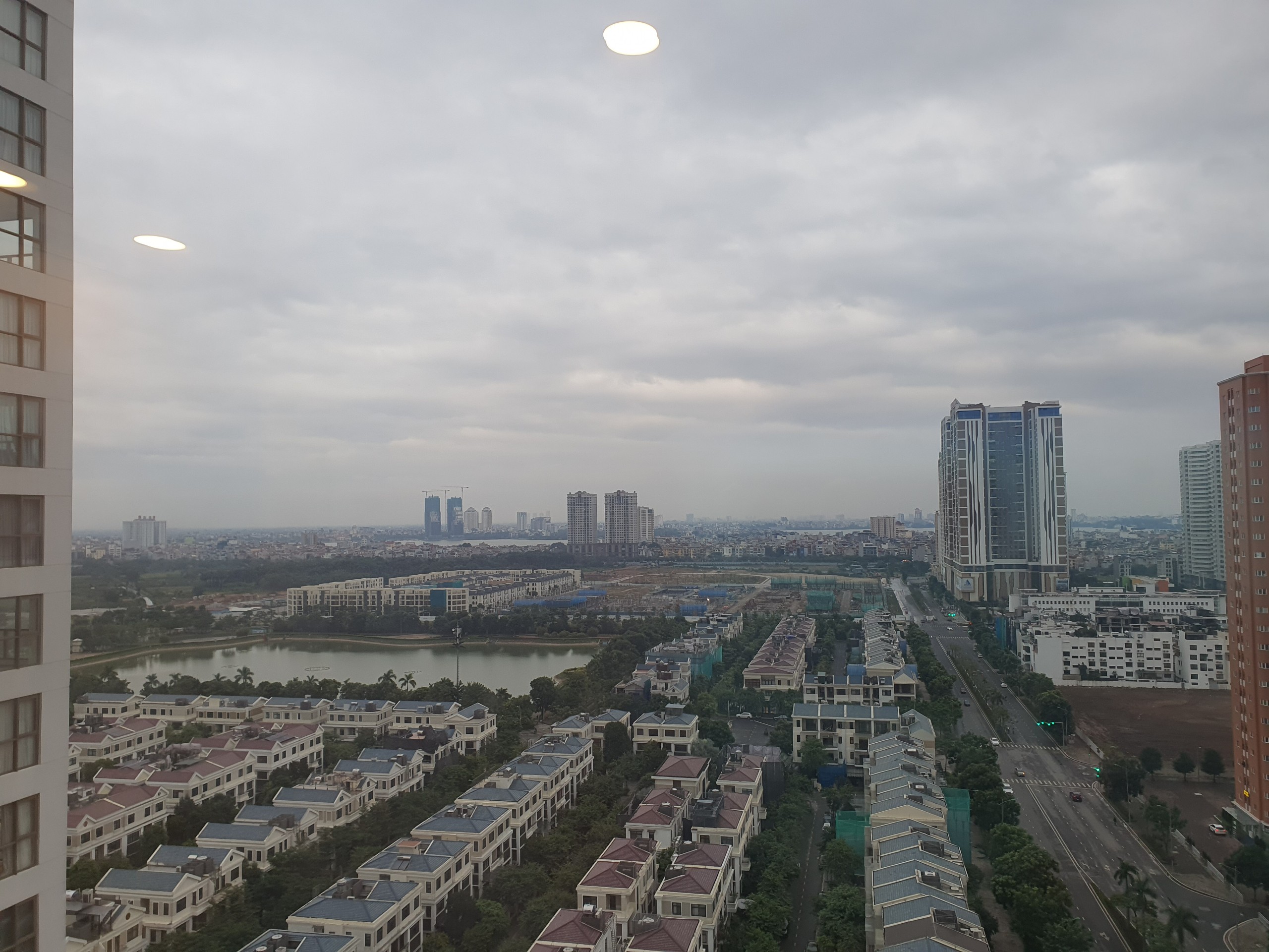 Bán căn hộ 3 phòng ngủ diện tích lớn nhất chung cư cáo cấp Starlake 6