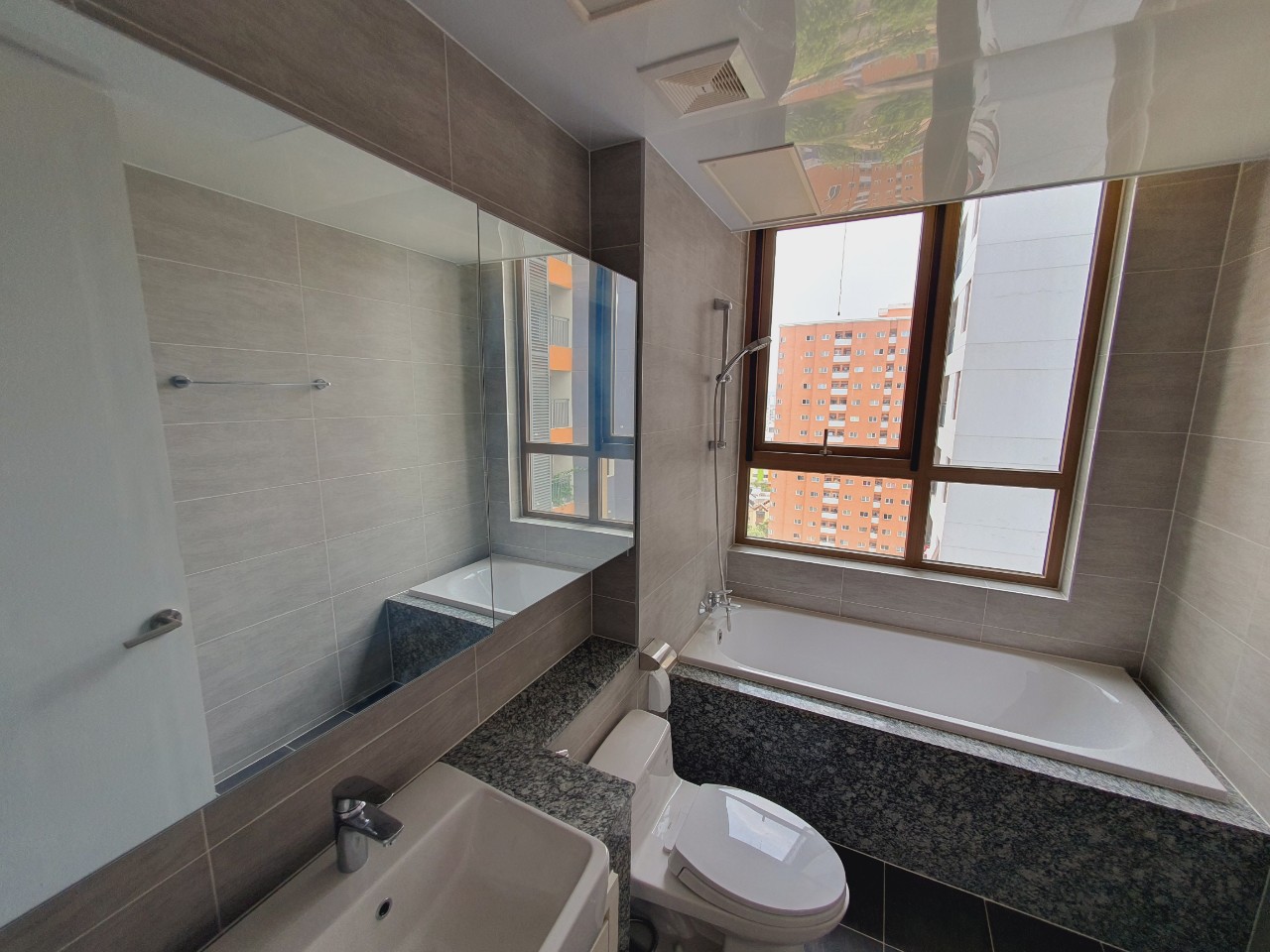Bán căn hộ 3PN loại F tòa 902 chung cư Starlake Tây Hồ Tây 8