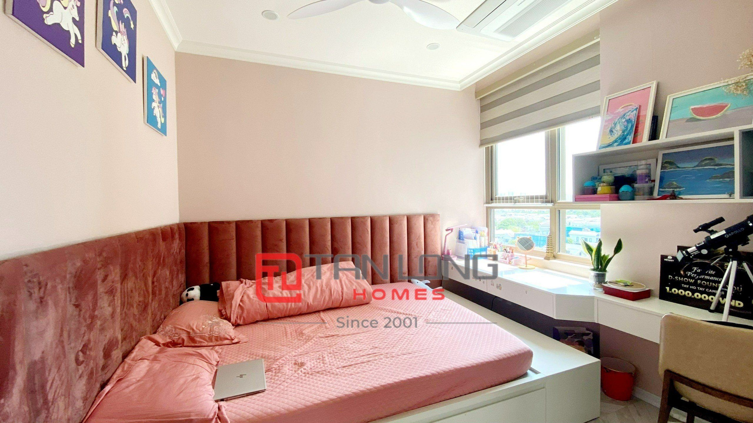 Bán căn hộ 4PN/155m2 đẳng cấp, full đồ nhập khẩu tại Starlake 18