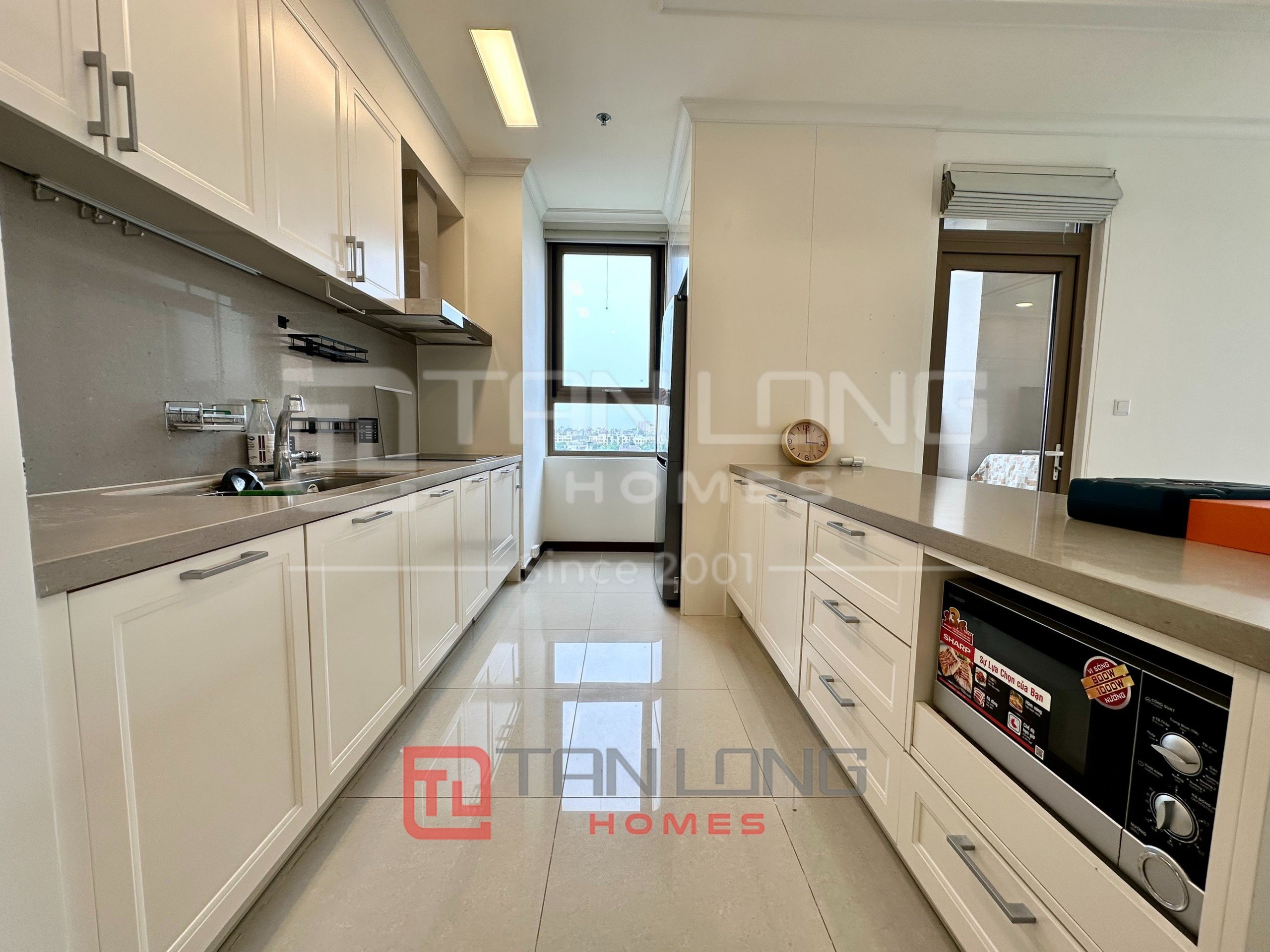 BÁN GẤP! Căn hộ 3 ngủ 125,4m2 - Mẫu H ban công Đông Nam tòa 903 Starlake 4