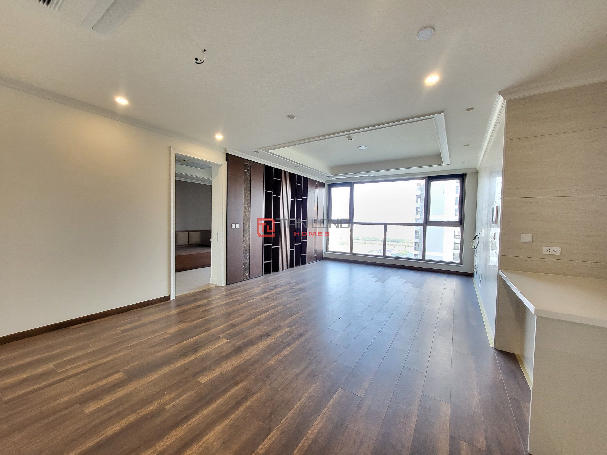 Bán nhanh căn 3 ngủ 113,21m2 view Hồ tầng cao, hướng Đông tại tòa 901A Starlake 2