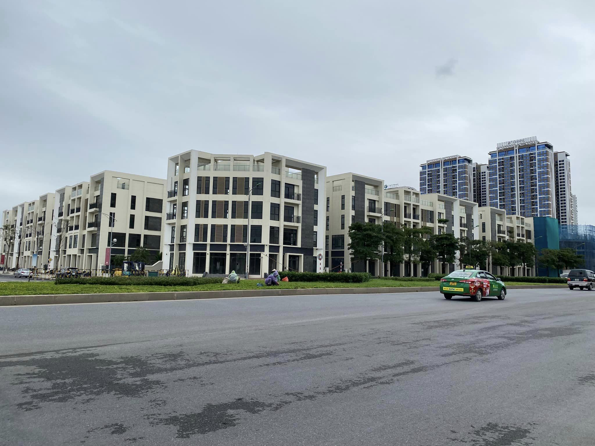 Bán nhanh shophouse K3 Starlake: 285m2 x 5 tầng lô góc 3 mặt tiền đẹp nhất dự án 3
