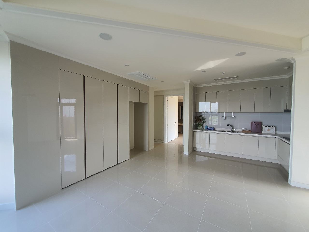 Cần bán căn E-110m2 tầng trung, đồ cơ bản tòa 903 Starlake, giá tốt! 3