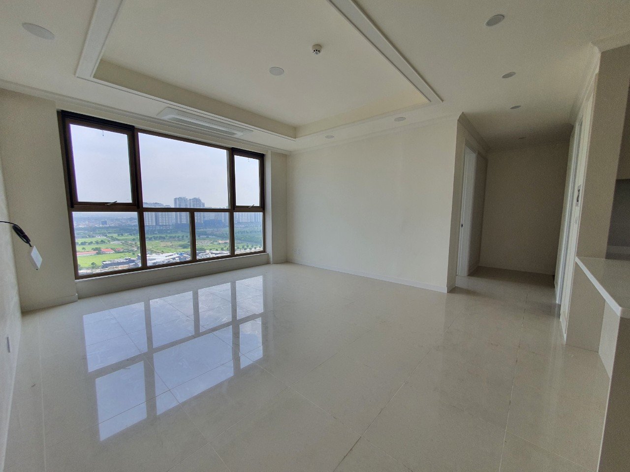 cần bán căn hộ 03 phòng ngủ đẹp gấp 2