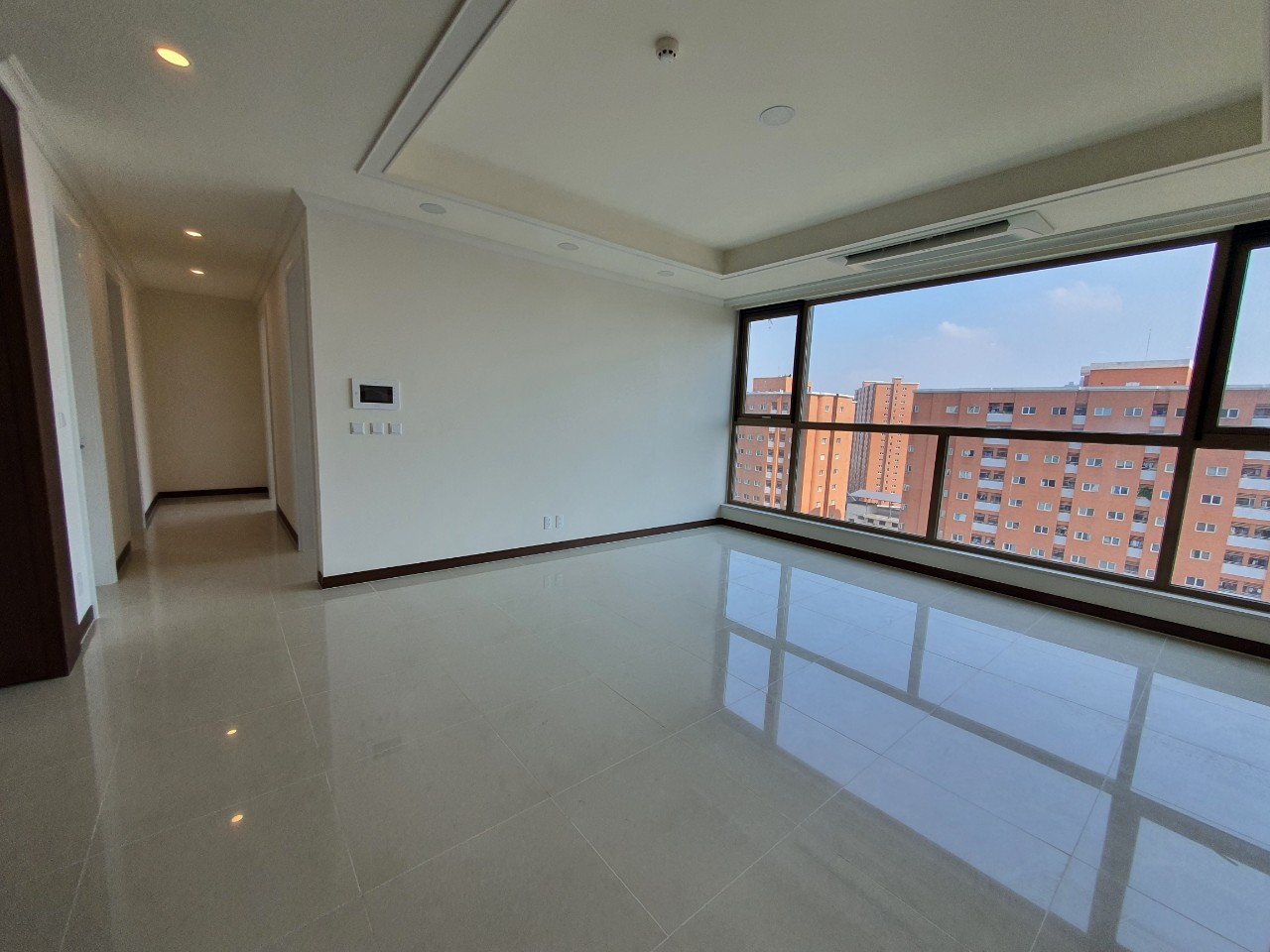 cần bán căn hộ 04 phòng ngủ đẹp tòa 902 7