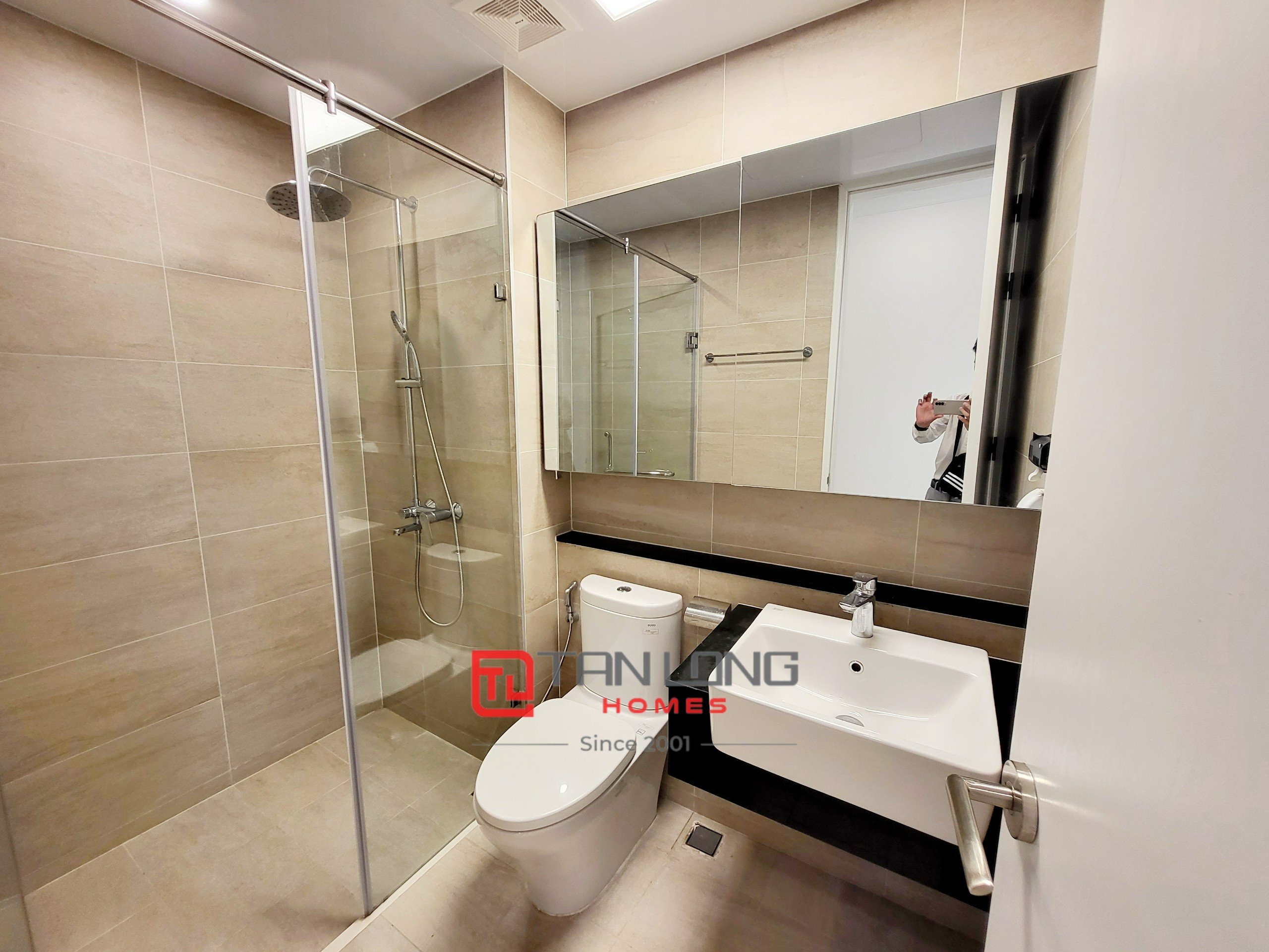 Cần bán căn hộ 3 ngủ 113m2 tầng cao view 2 hồ siêu HOT tại Starlake 9