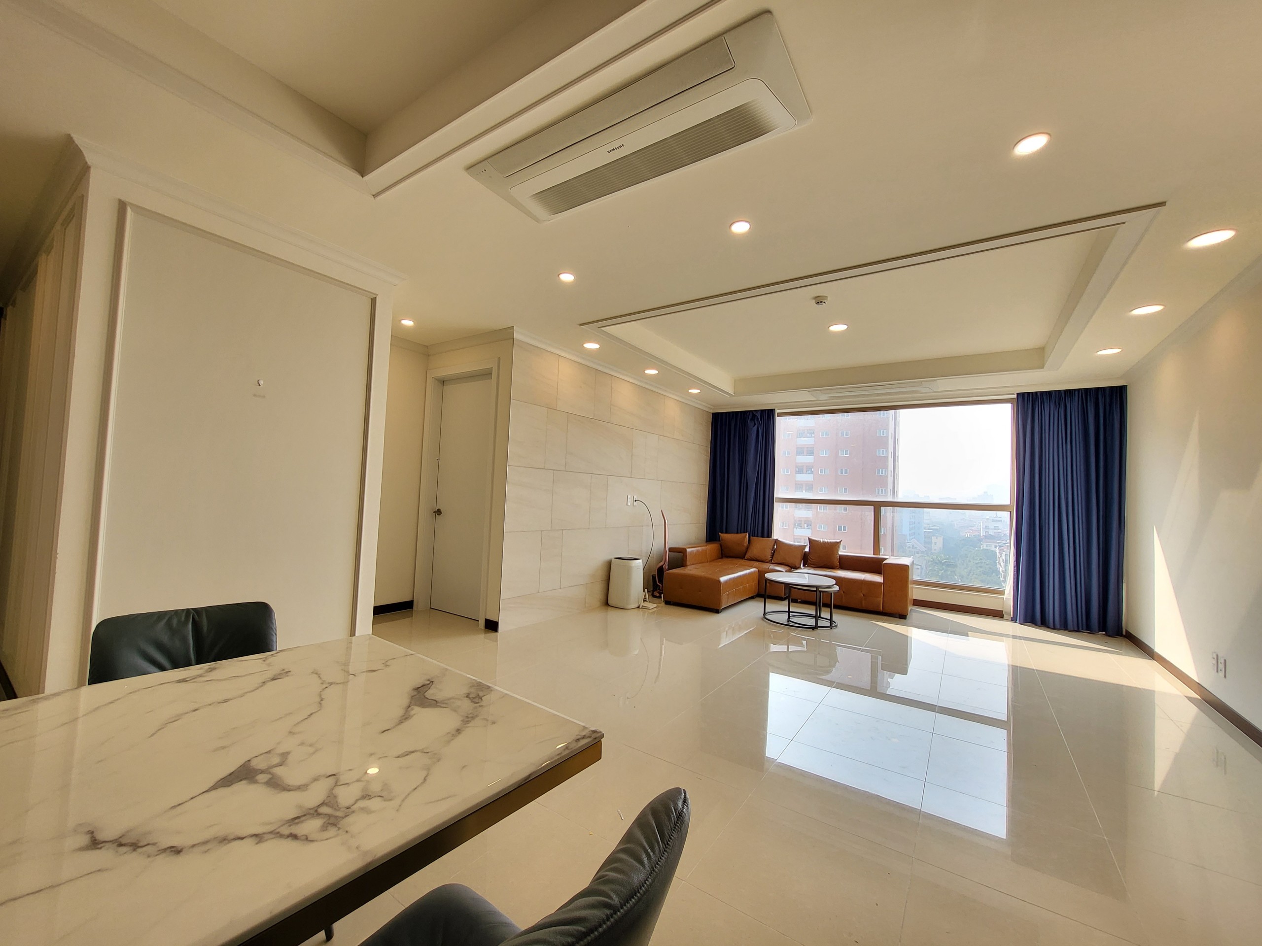 Cần cho thuê căn hộ 4 ngủ 154,54m2 full đồ hiện đại, đẳng cấp tại Starlake 2