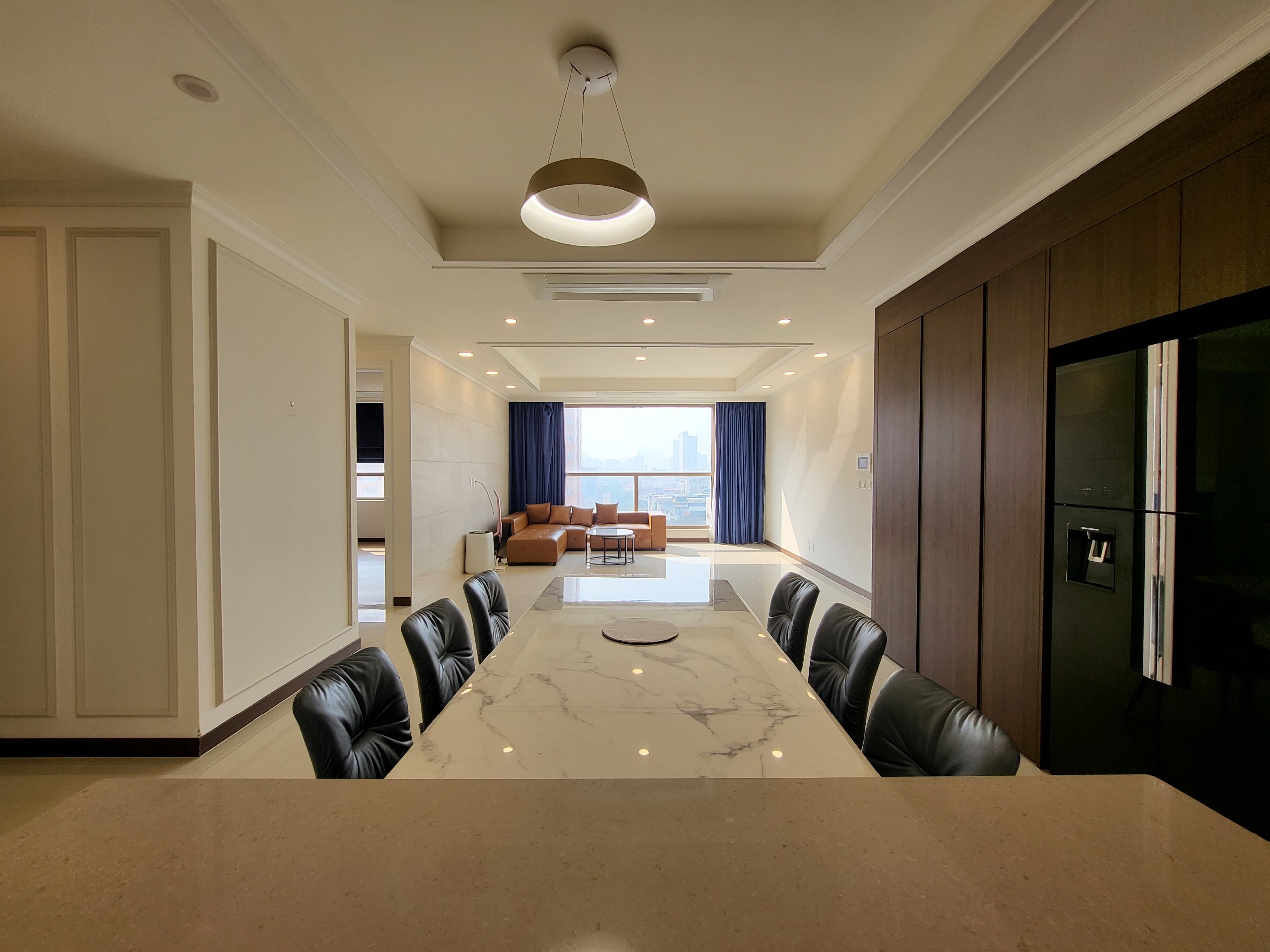 Cần cho thuê căn hộ 4 ngủ 154,54m2 full đồ hiện đại, đẳng cấp tại Starlake 5