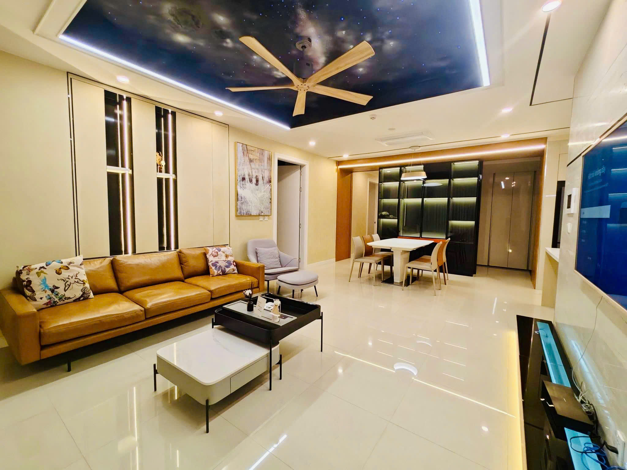 Căn hộ 3 ngủ 113m2 tầng trung tòa 901 Starlake cần cho thuê 1