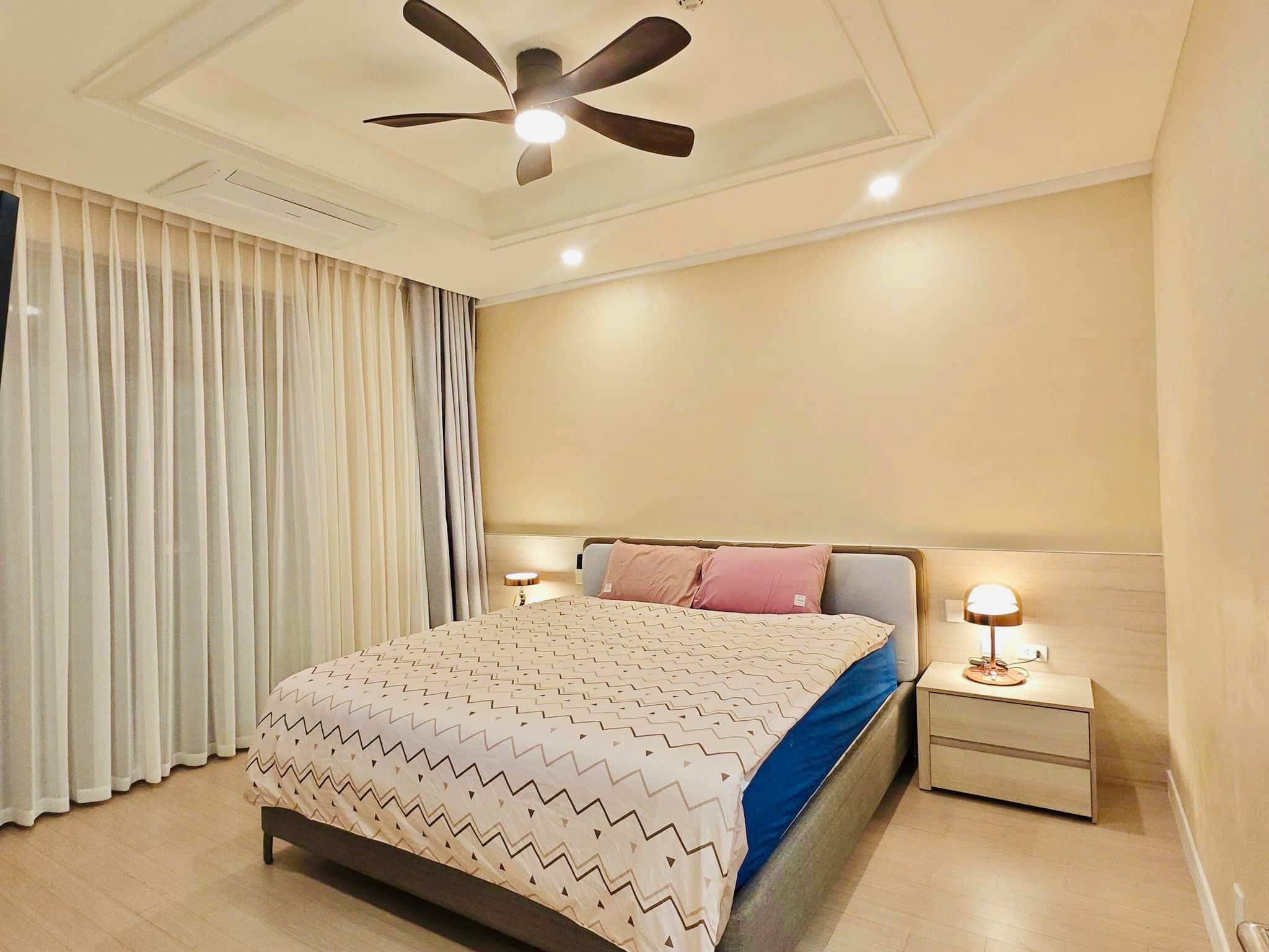Căn hộ 3 ngủ 113m2 tầng trung tòa 901 Starlake cần cho thuê 3