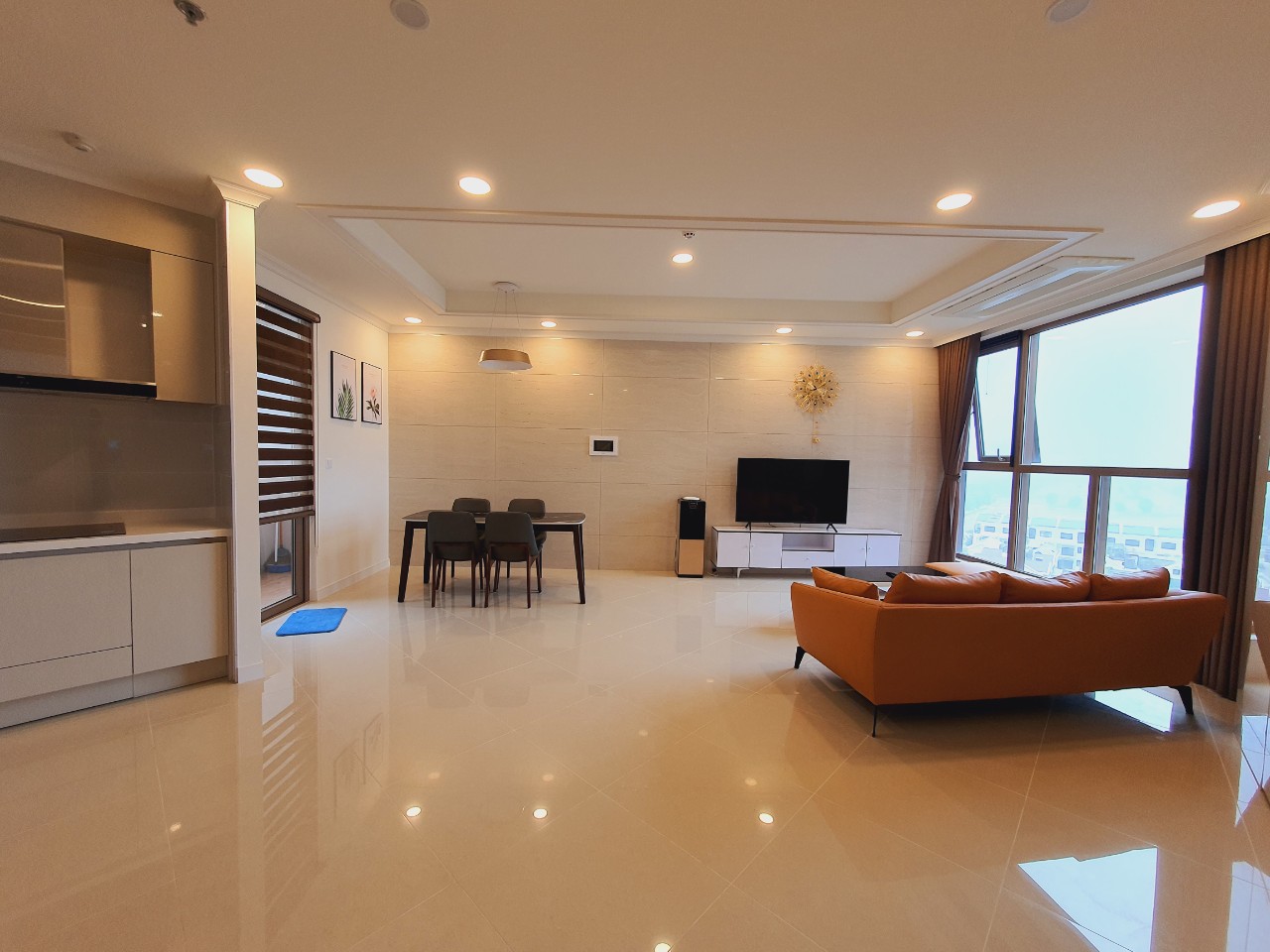 Căn hộ 3 phòng ngủ full nội thất mới cho thuê tại Starlake Tây Hồ Tây 2