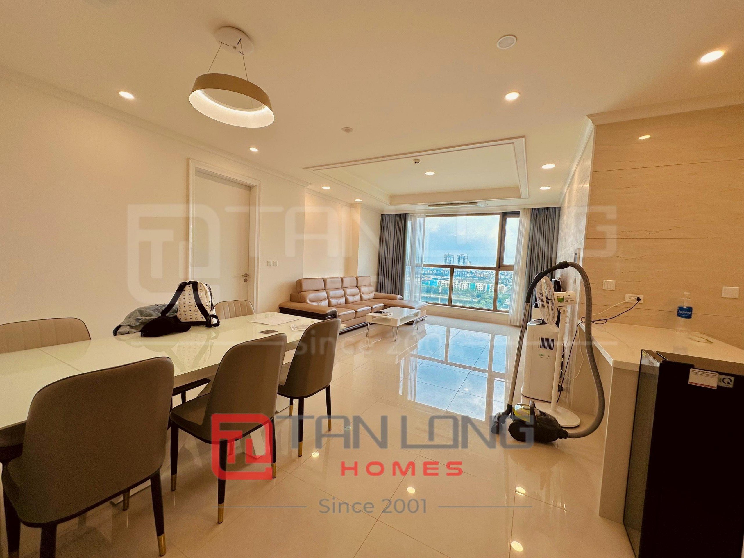 Chính chủ bán căn hộ 3 ngủ 113m2 mẫu G full đồ đẹp tòa 903 Starlake 2