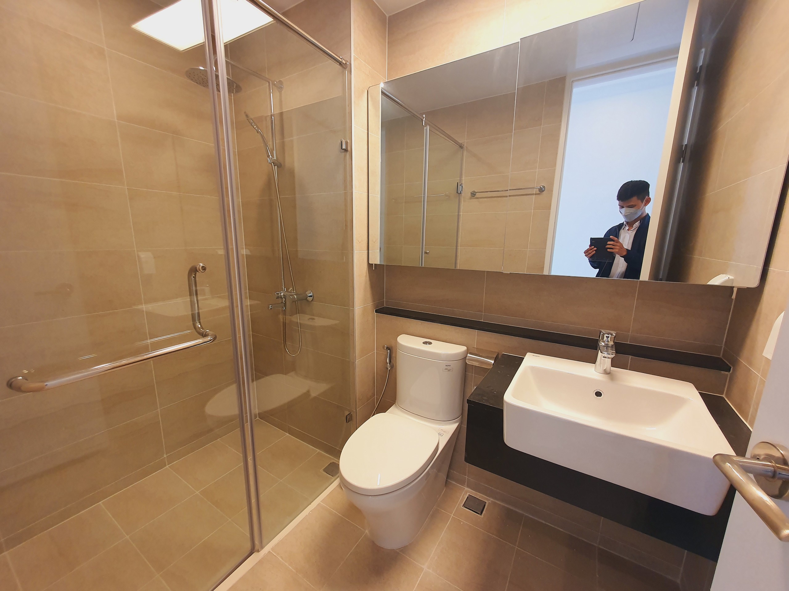 Chính chủ bán nhanh căn G5 tầng cao tòa 901B chung cư cao cấp Starlake 5