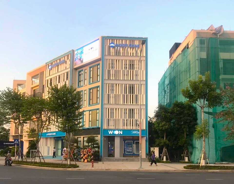 Chính chủ bán shophouse 172m2 vị trí đẹp, 2 mặt tiền tại Starlake 1