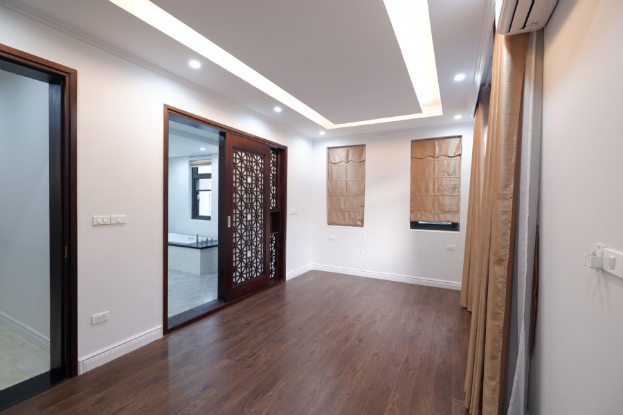 chính chủ cần cho thuê biệt thự khu đô thị Starlake tây hồ tây gấp 1