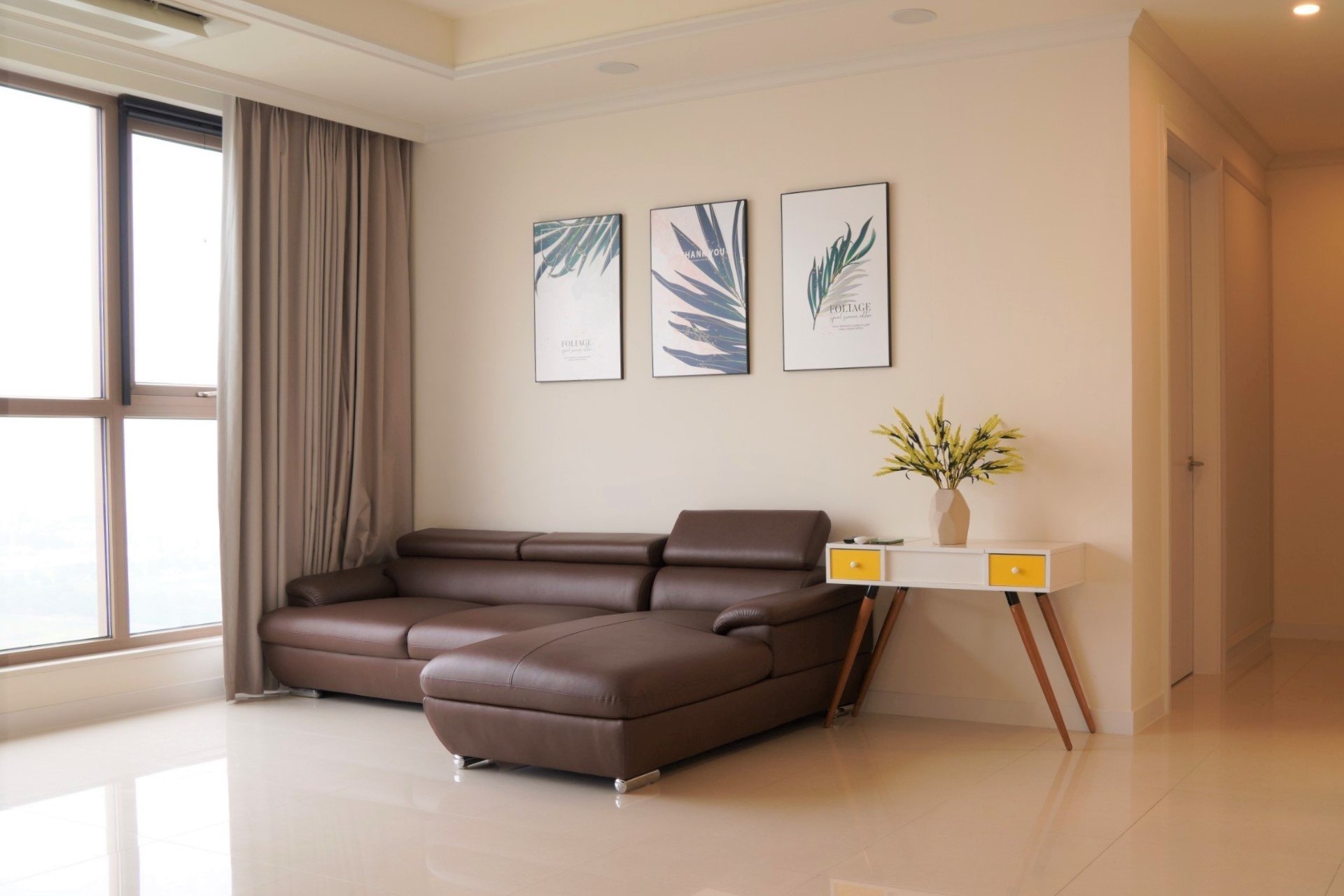 Chính chủ cho thuê căn hộ 3 ngủ 112m2 full đồ tầng cao tòa 902 Starlake 2
