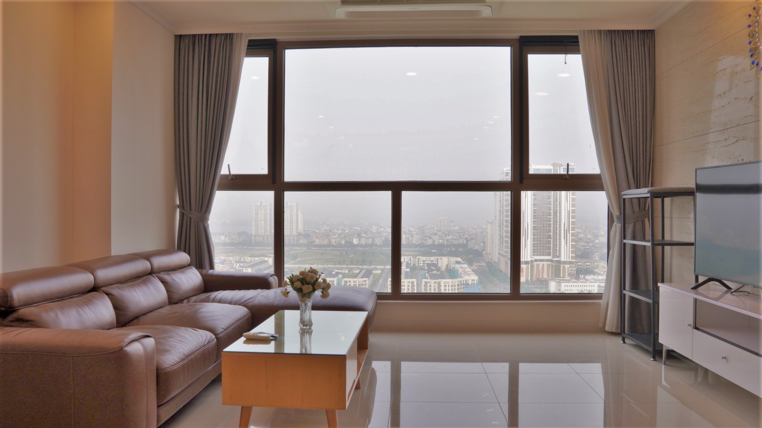 Chính chủ cho thuê căn hộ 3 ngủ 113m2 full đồ view trực diện hồ tại 903 Starlake 1