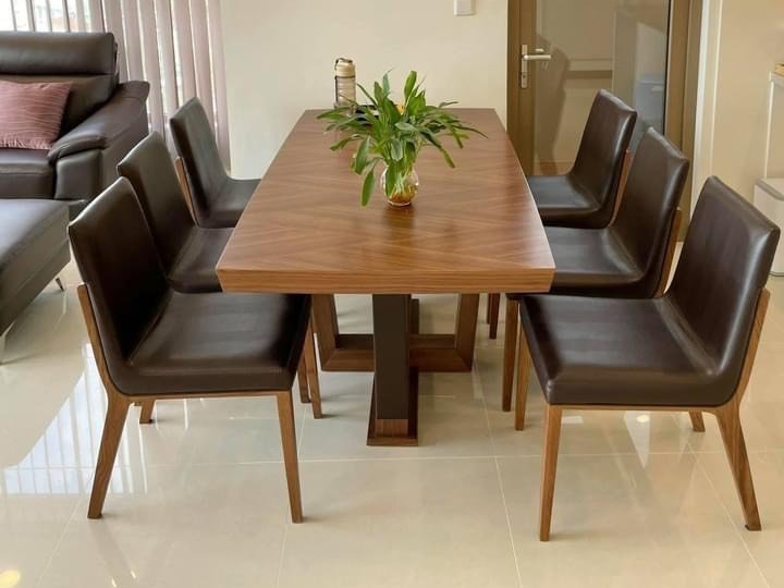 Chính chủ cho thuê căn hộ 3 phòng ngủ 125m2 nội thất cực đẹp chung cư Starlake 3