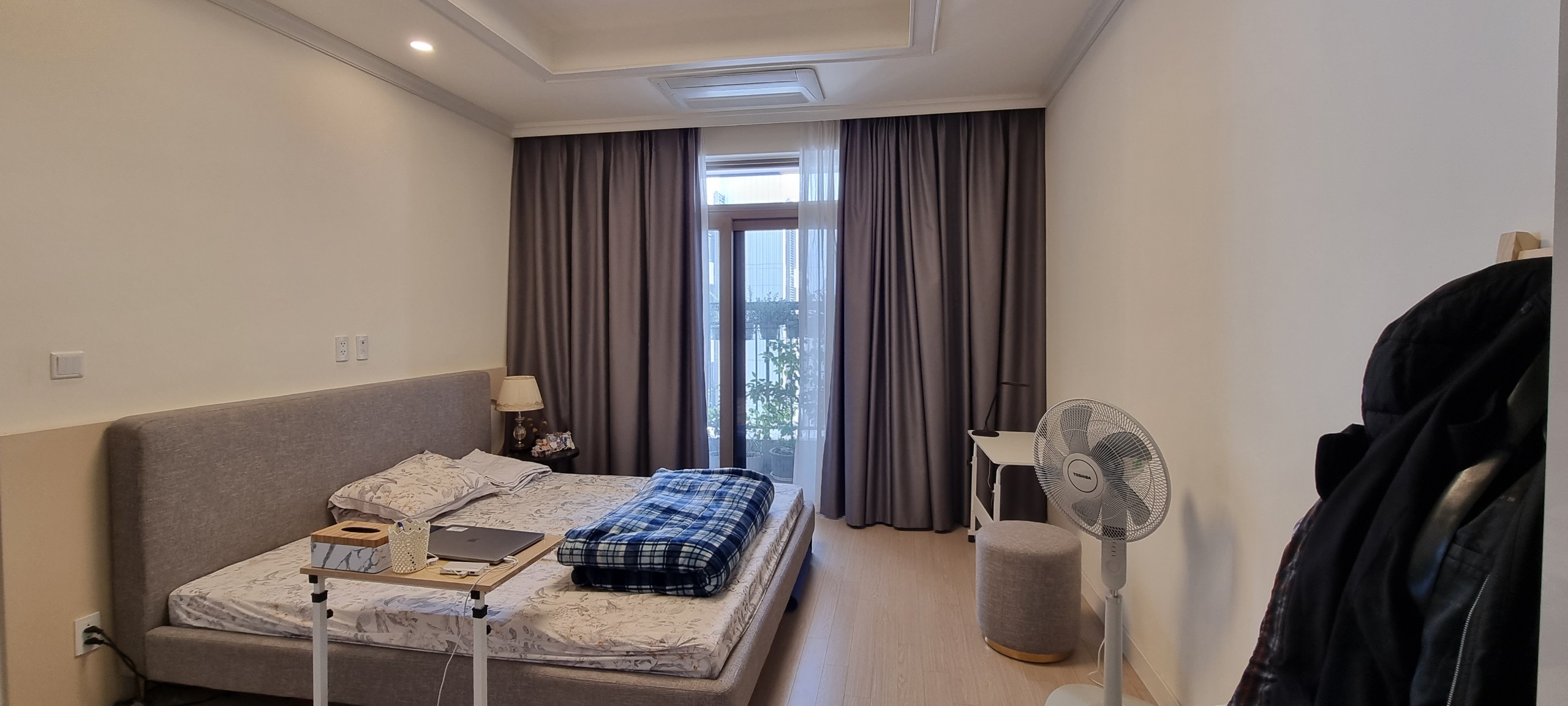 Chính chủ cho thuê căn hộ 3PN/109,82m2 tầng cao view đẹp tại 903 Starlake 4