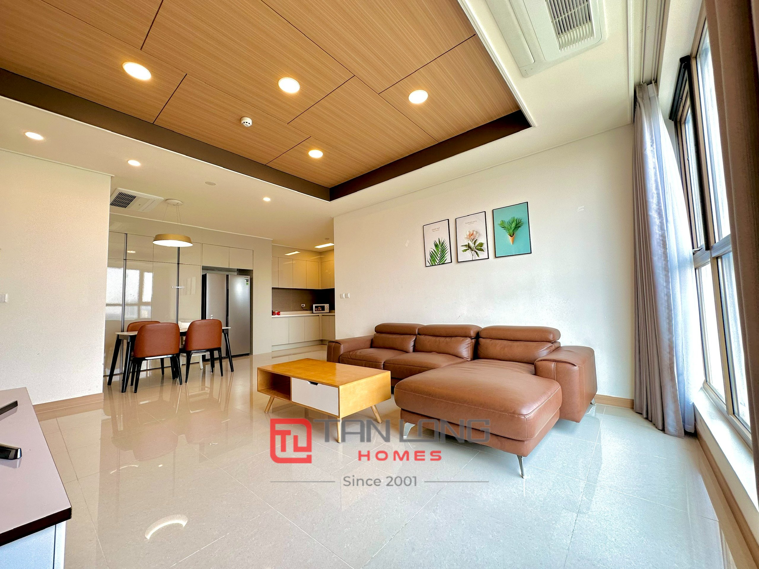 Chính chủ cho thuê căn hộ cao cấp 2 ngủ 91m2 view biệt thự tòa 902 Starlake 2