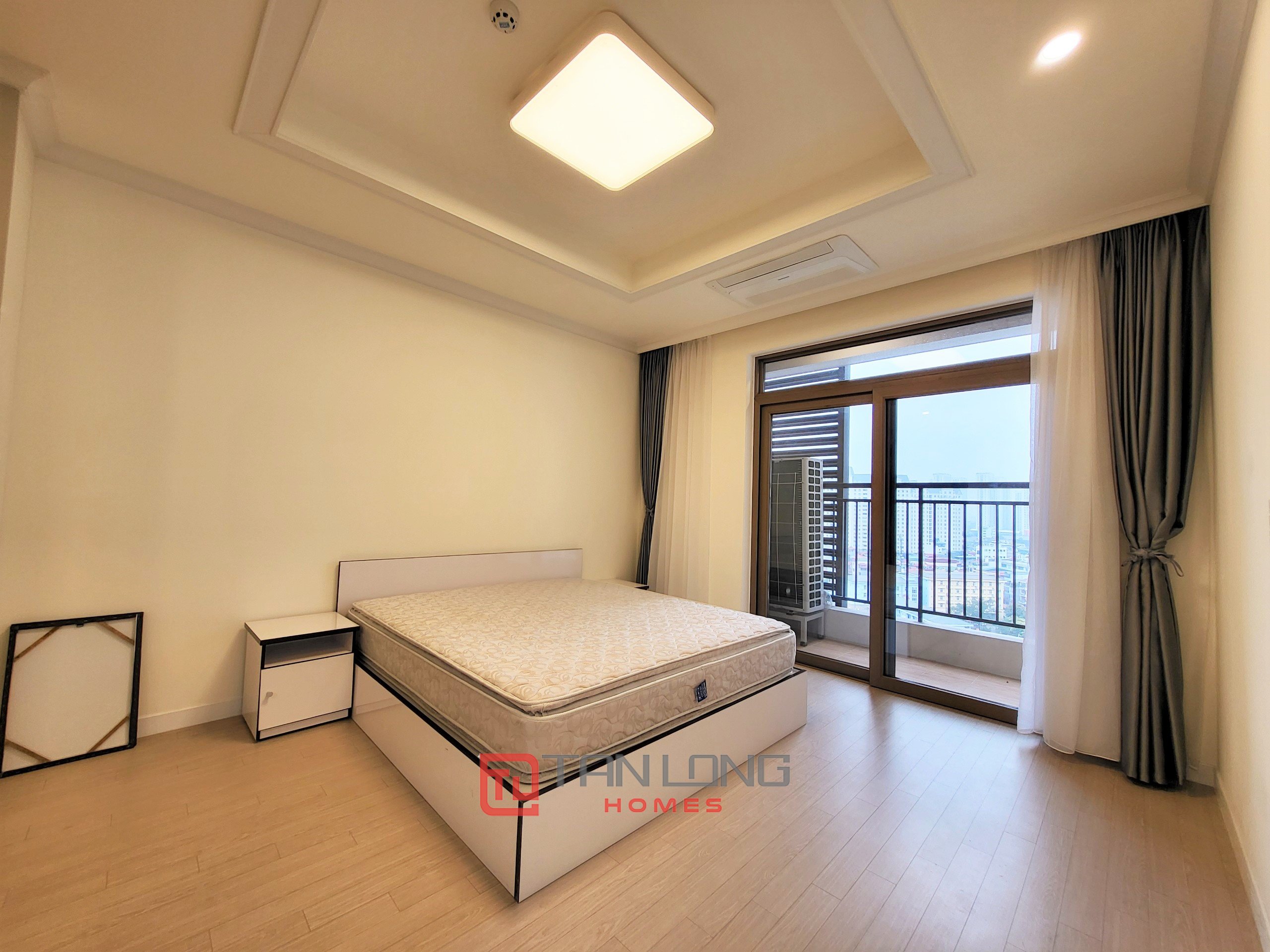 Chính chủ gửi thuê căn 3PN/110m2 hướng Đông view biệt thự tại tòa 901 Starlake 8