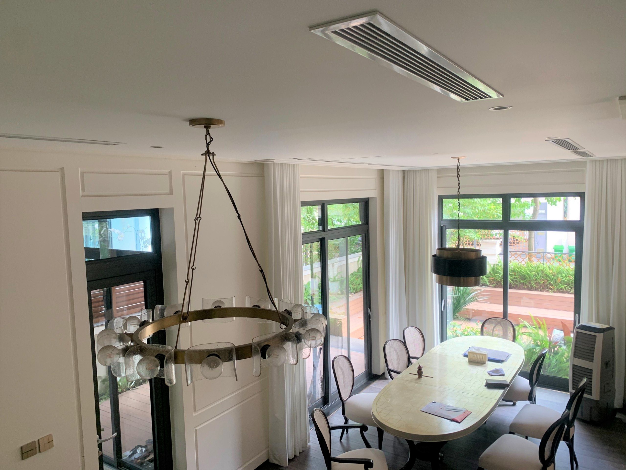 Cho thuê biệt thự 222m2 x 3 tầng full đồ nhập khẩu Châu Âu, giá tốt nhất hiện tại 4
