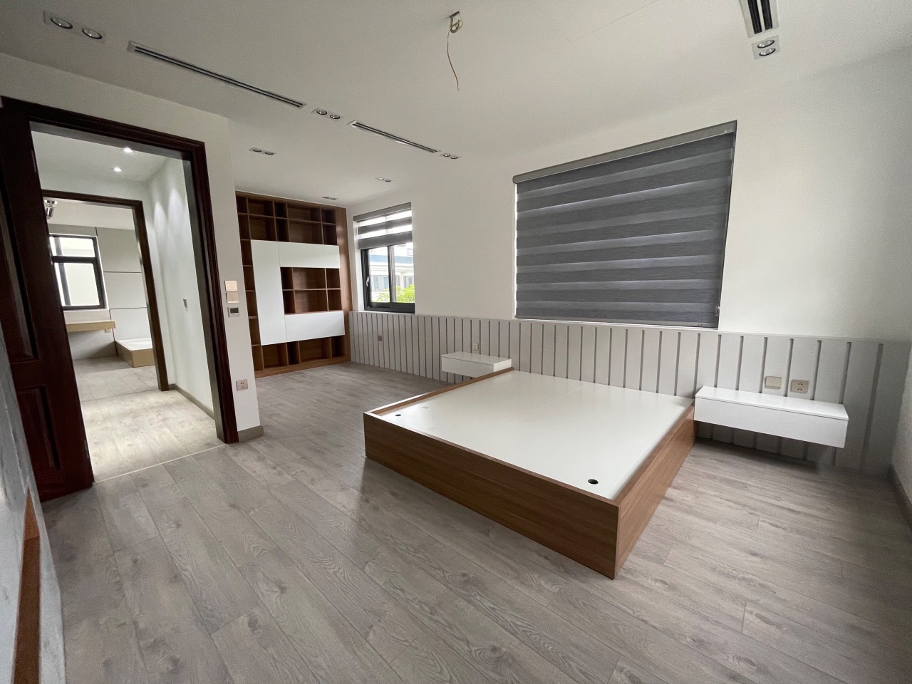 Cho thuê biệt thự 5PN/220m2 full đồ có thang máy đẳng cấp tại H11 Starlake 11