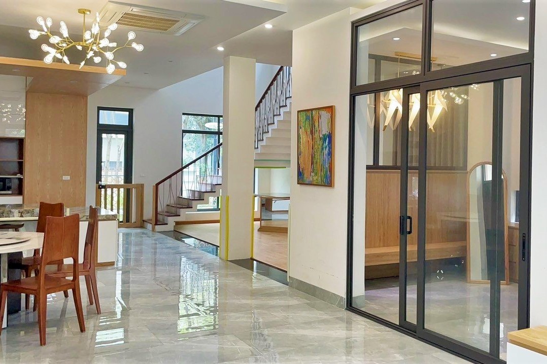 Cho thuê biệt thự đơn lập Starlake: 285m2 x 3,5 tầng hoàn thiện full đồ, vào ở luôn 1