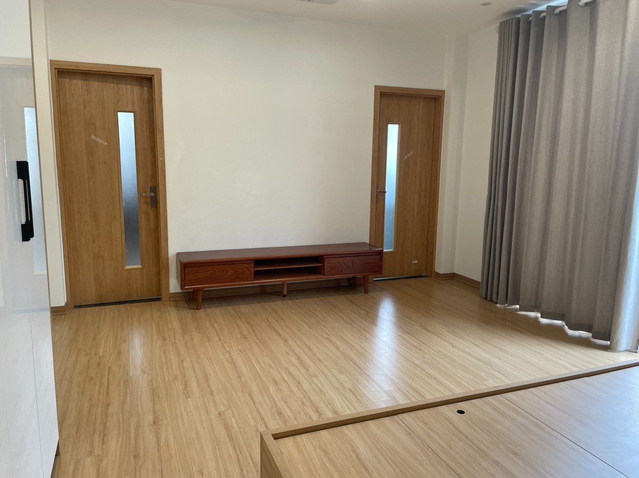 Cho thuê biệt thự đơn lập Starlake: 285m2 x 3,5 tầng hoàn thiện full đồ, vào ở luôn 11