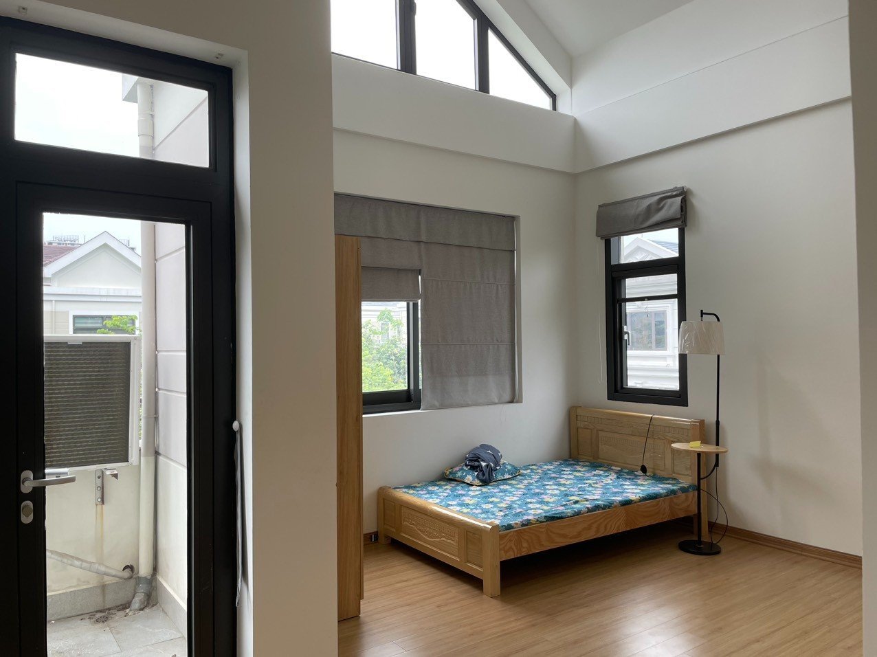 Cho thuê biệt thự đơn lập Starlake: 285m2 x 3,5 tầng hoàn thiện full đồ, vào ở luôn 14