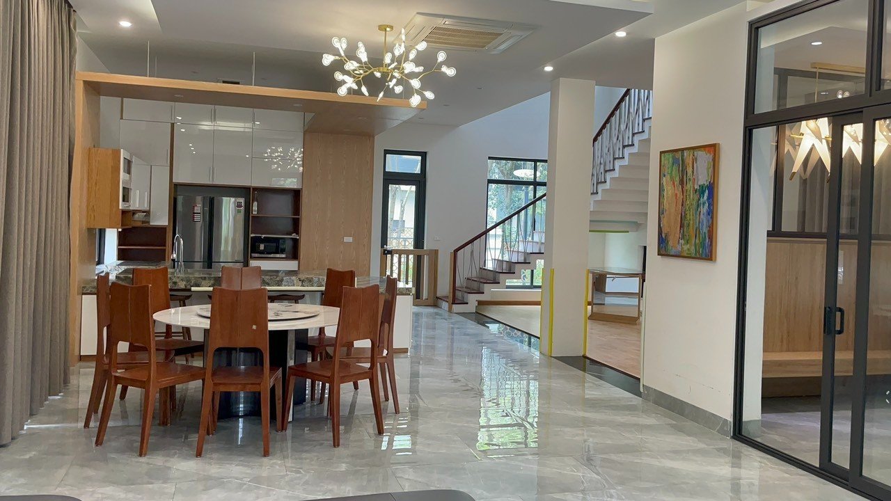Cho thuê biệt thự đơn lập Starlake: 285m2 x 3,5 tầng hoàn thiện full đồ, vào ở luôn 2