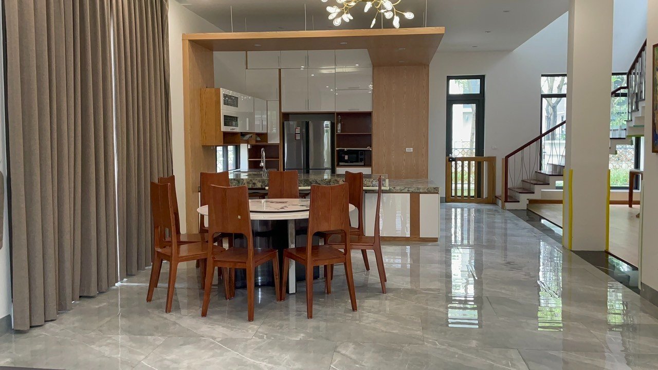 Cho thuê biệt thự đơn lập Starlake: 285m2 x 3,5 tầng hoàn thiện full đồ, vào ở luôn 3